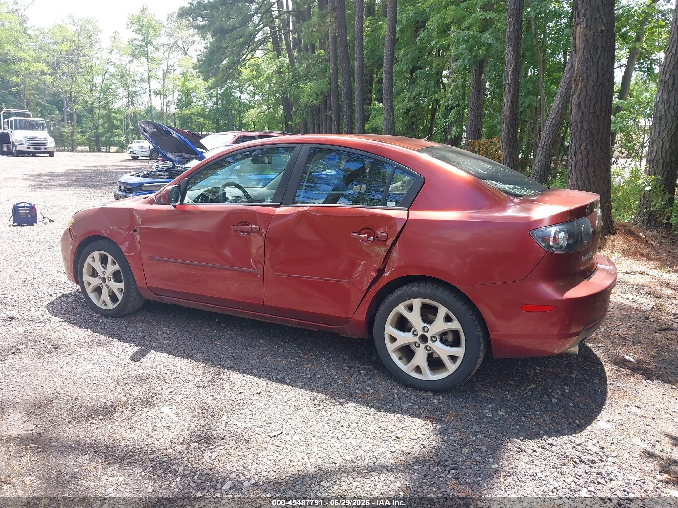 2009 Mazda Mazda3 I Maroon vin: JM1BK32F191241739