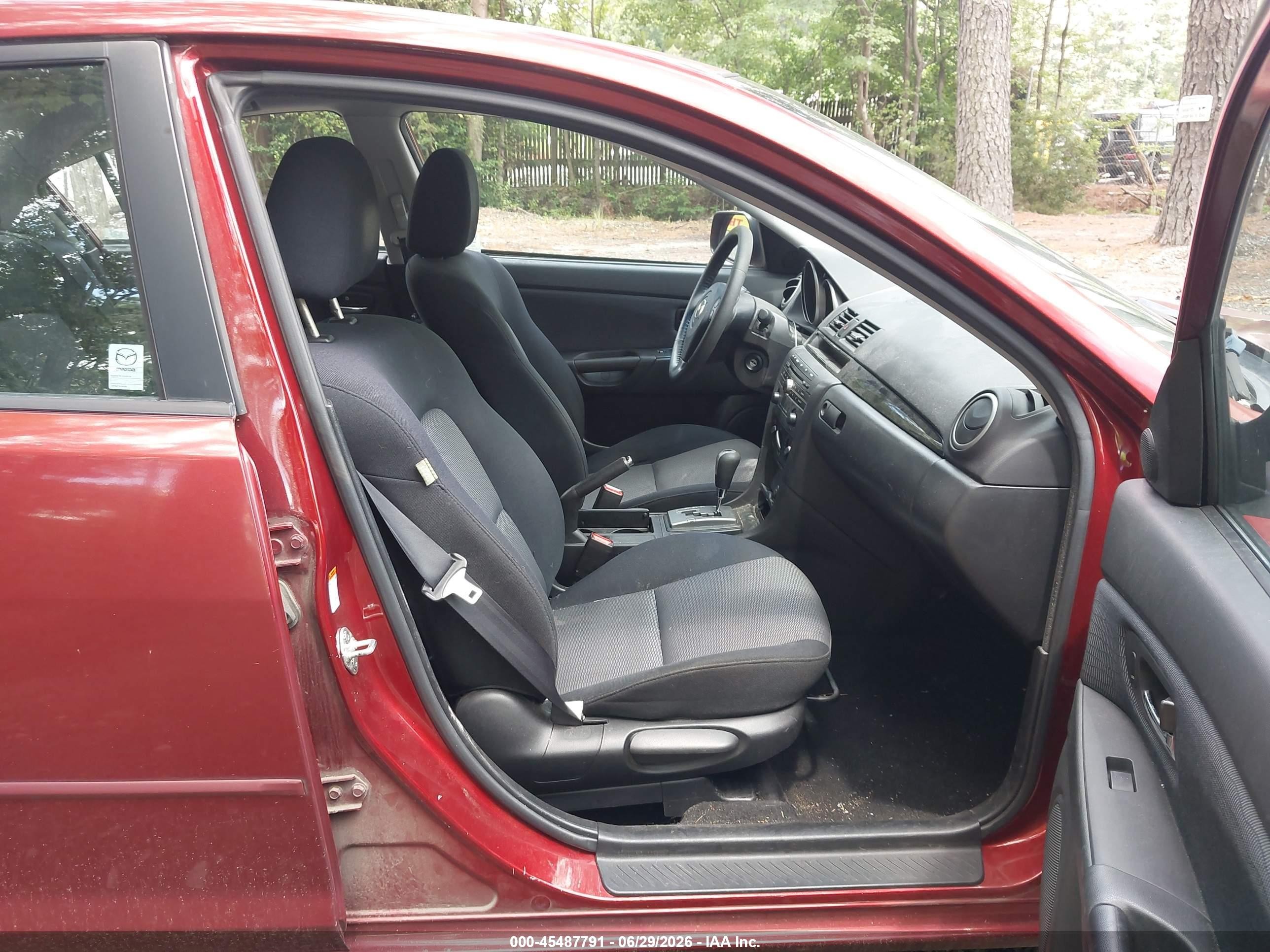 2009 Mazda Mazda3 I Maroon vin: JM1BK32F191241739
