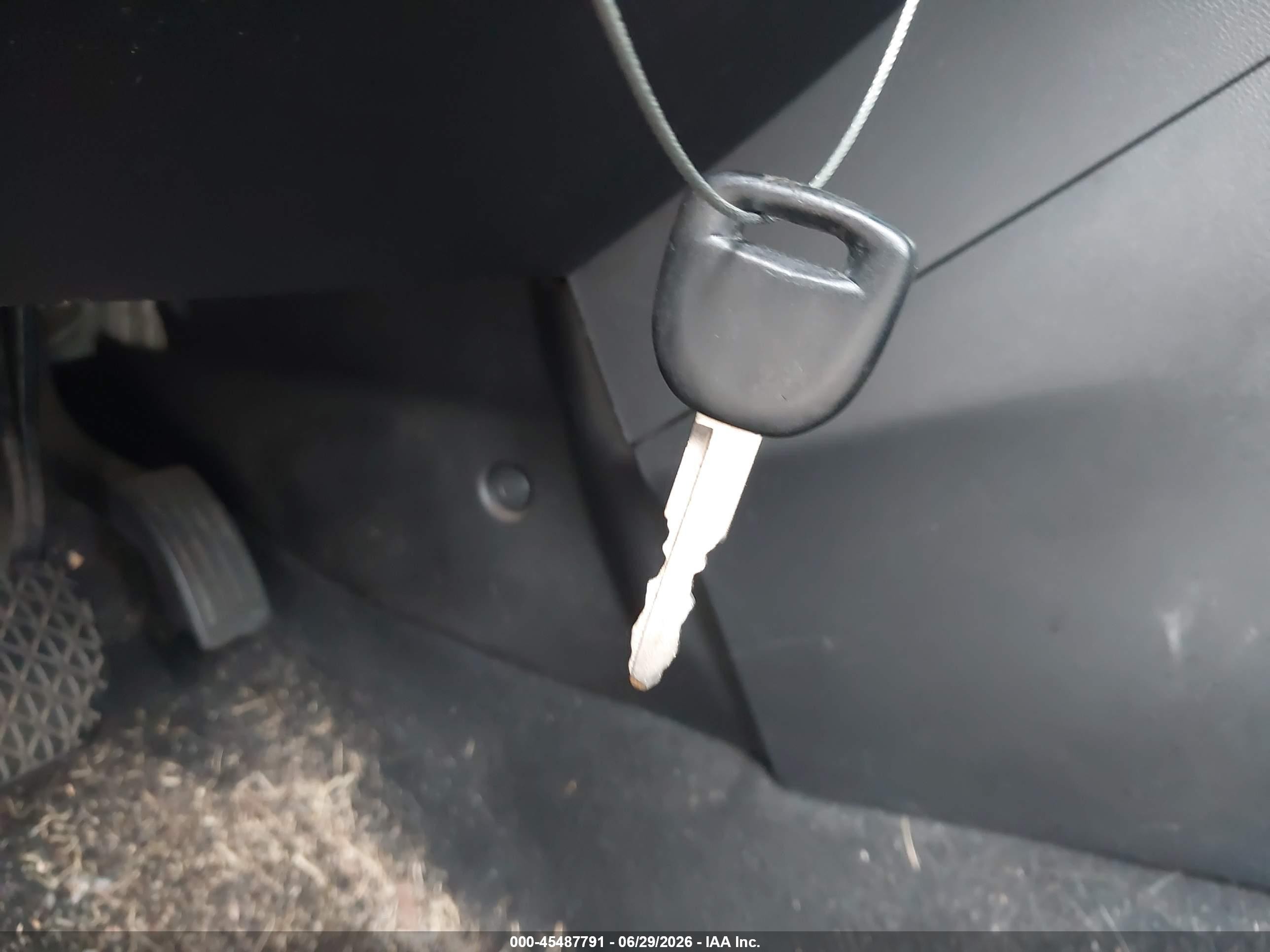 2009 Mazda Mazda3 I Maroon vin: JM1BK32F191241739