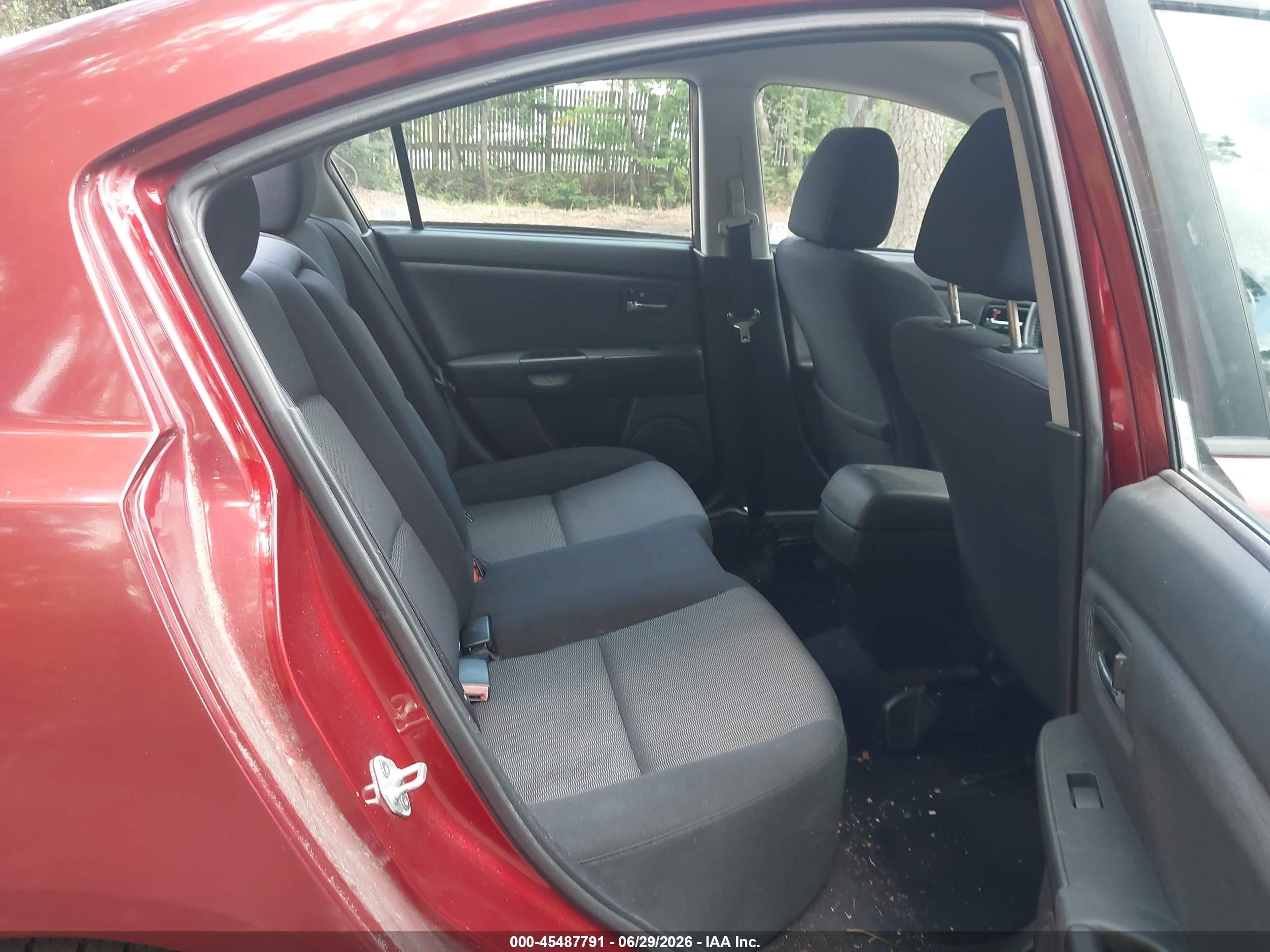 2009 Mazda Mazda3 I Maroon vin: JM1BK32F191241739