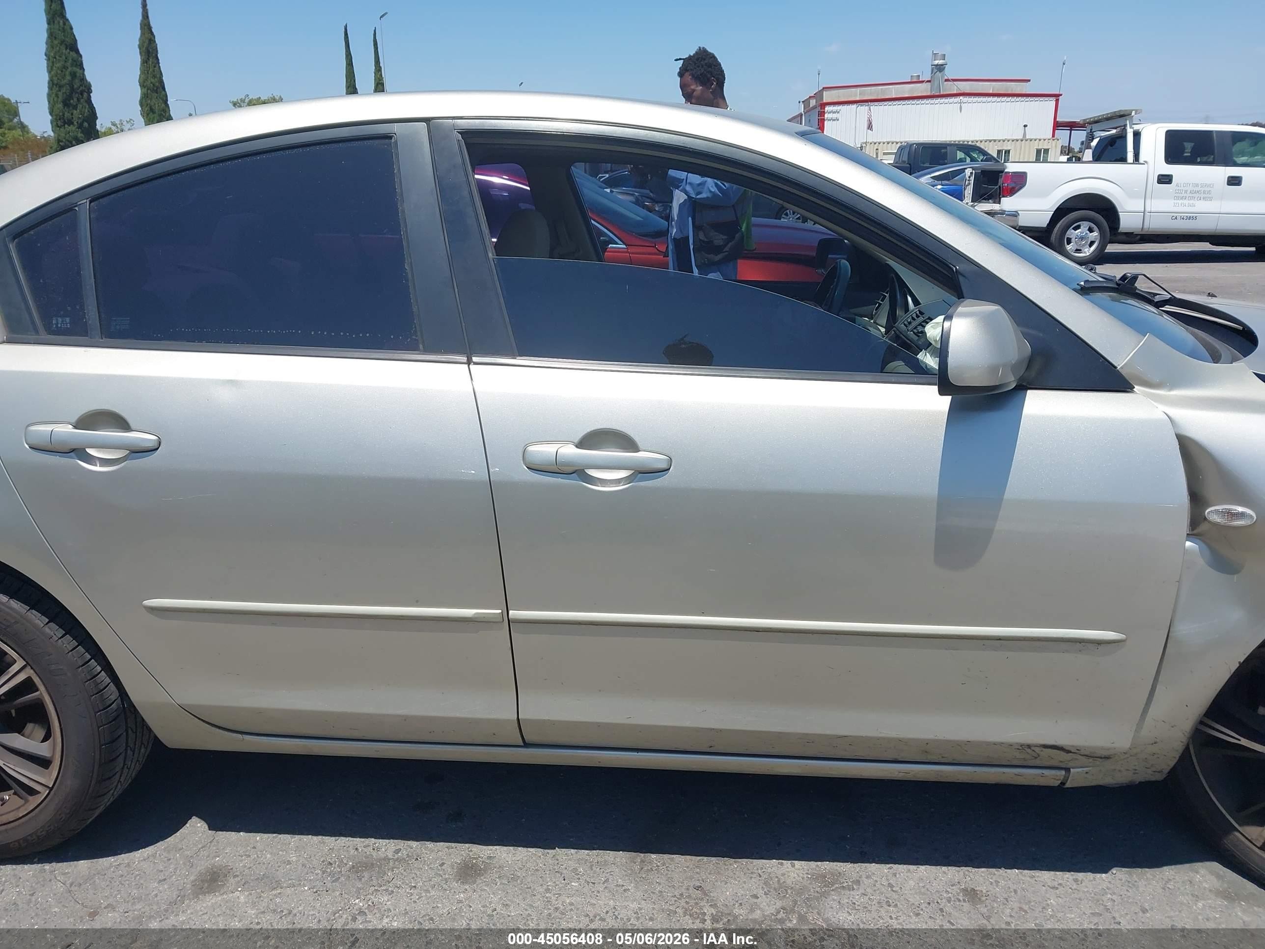 2007 Mazda Mazda3 I Champagne vin: JM1BK32F271686729
