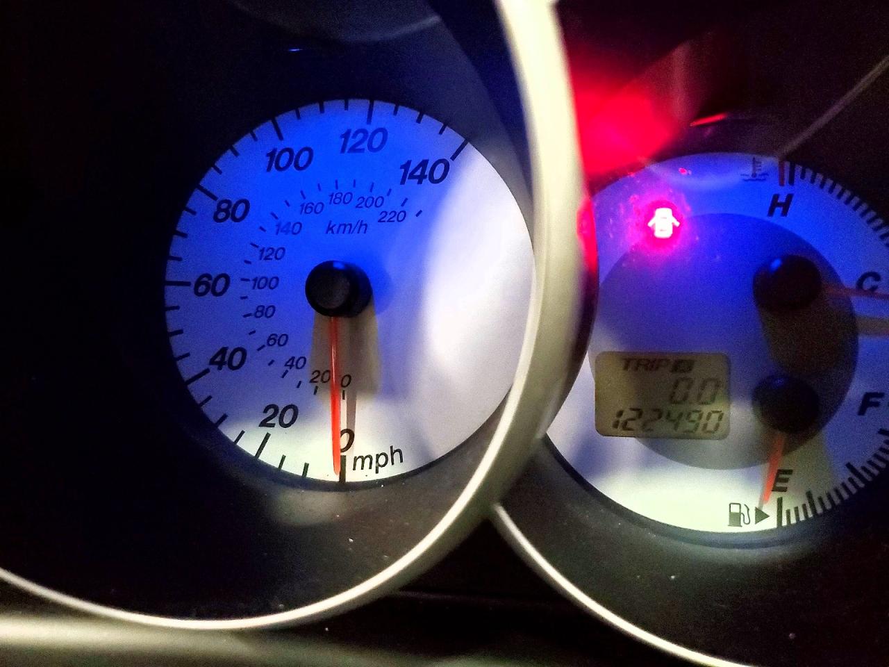 2008 Mazda 3 I Silver vin: JM1BK32F281169013