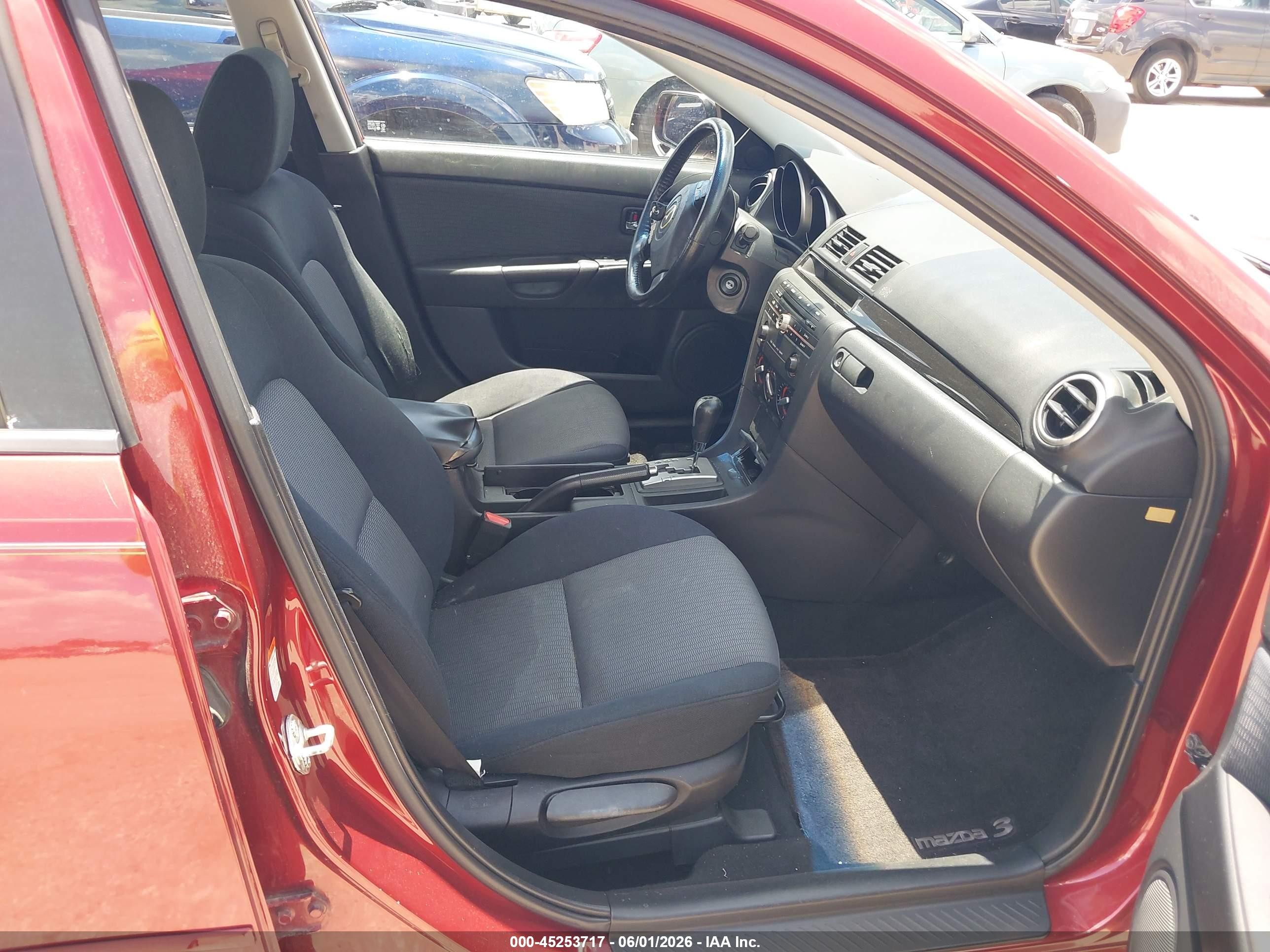 2009 Mazda Mazda3 I Red vin: JM1BK32F291189294
