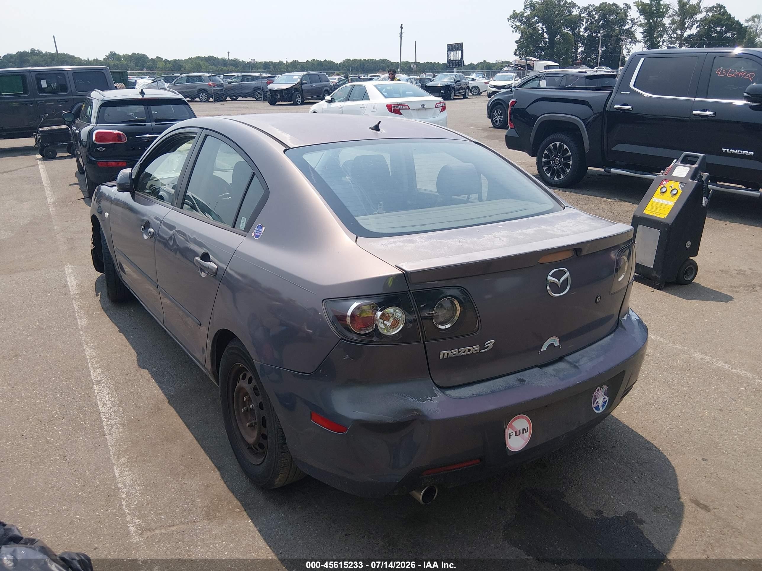 2009 Mazda Mazda3 I Sport Gray vin: JM1BK32F291200018