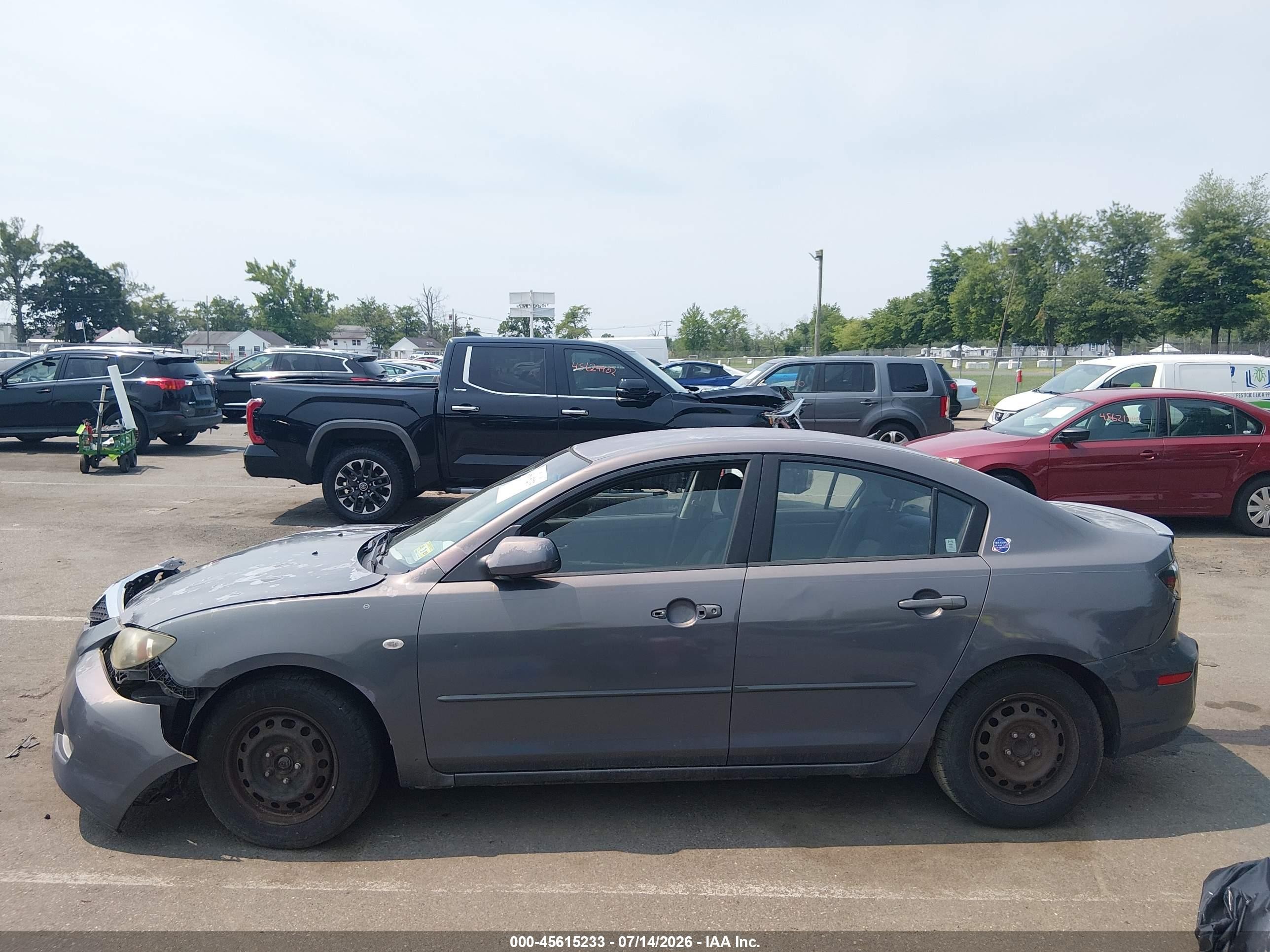 2009 Mazda Mazda3 I Sport Gray vin: JM1BK32F291200018
