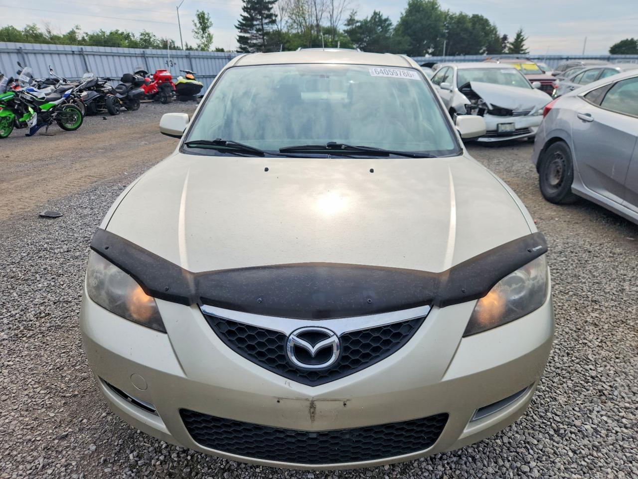 2007 Mazda 3 I Beige vin: JM1BK32F371616396
