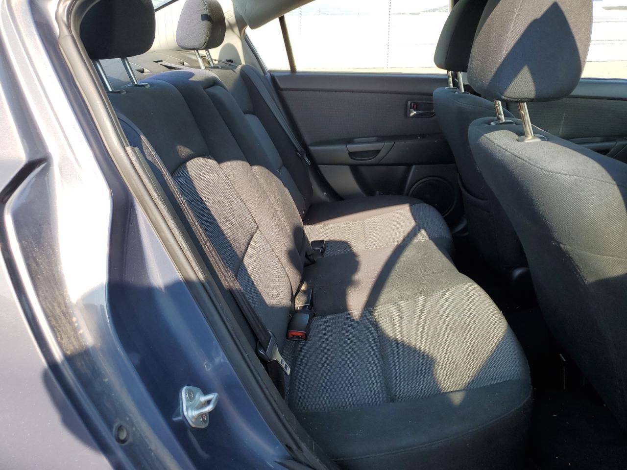 2009 Mazda 3 I Gray vin: JM1BK32F391249647