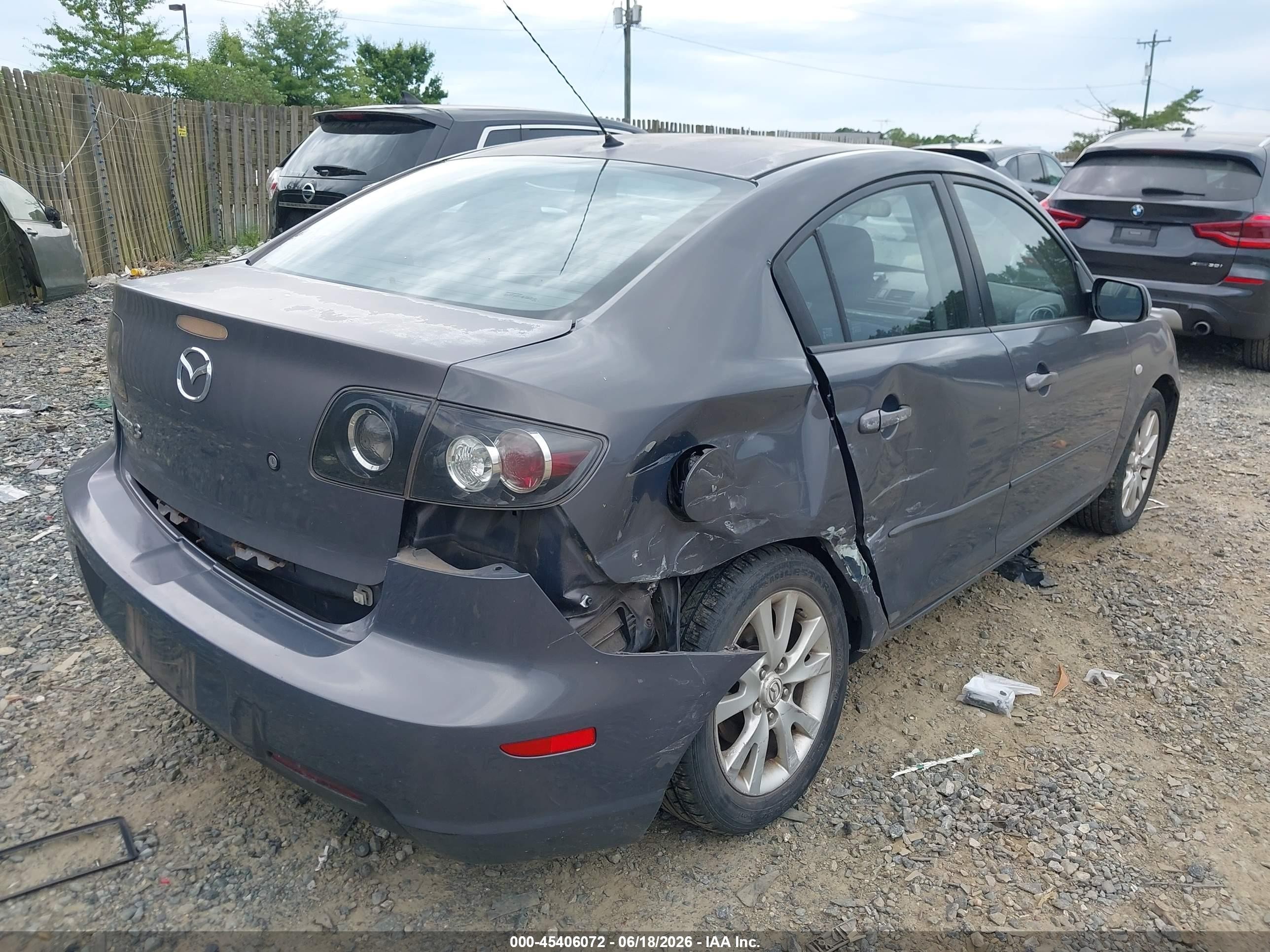 2007 Mazda Mazda3 I Gray vin: JM1BK32F471685968