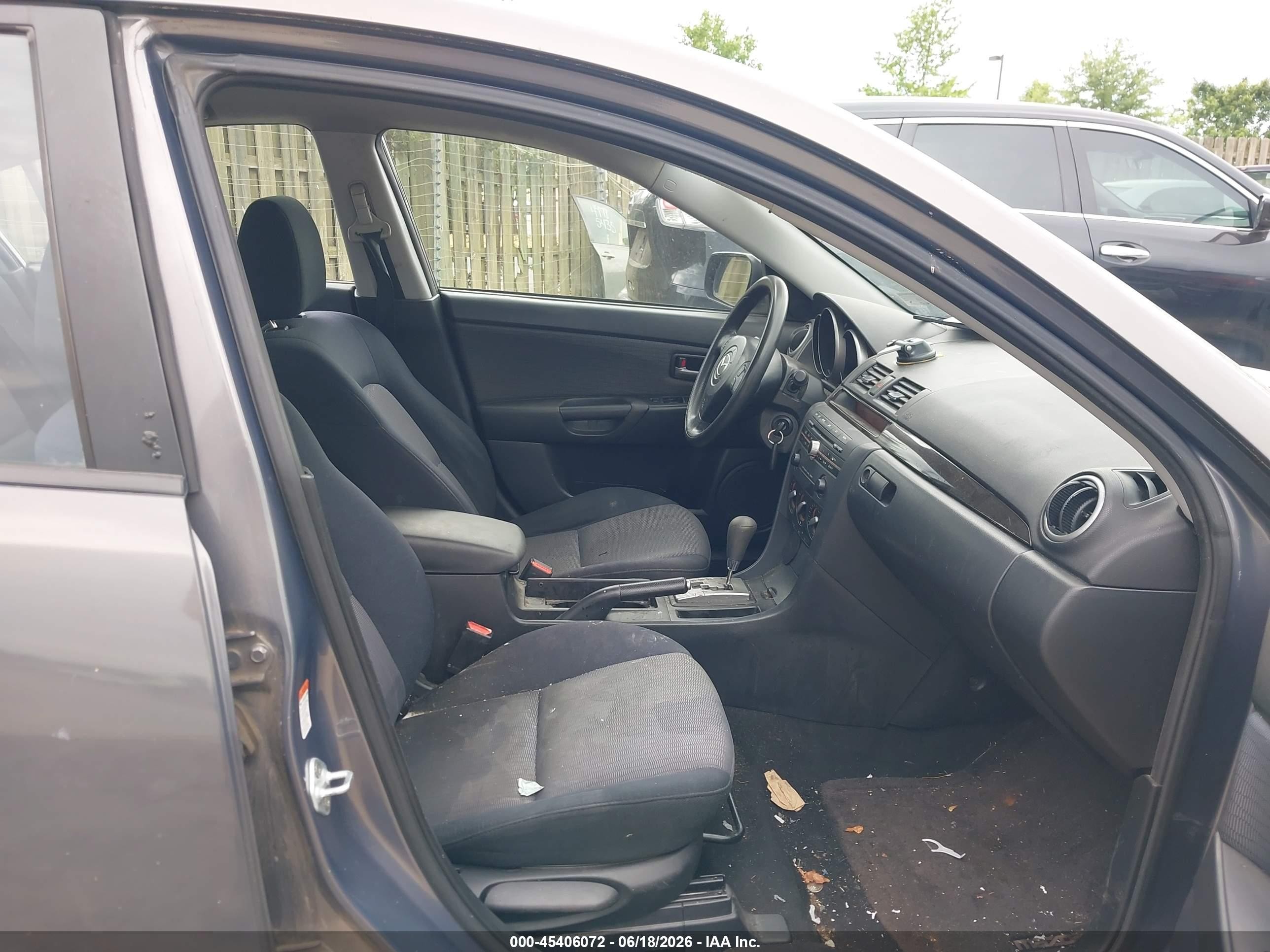 2007 Mazda Mazda3 I Gray vin: JM1BK32F471685968