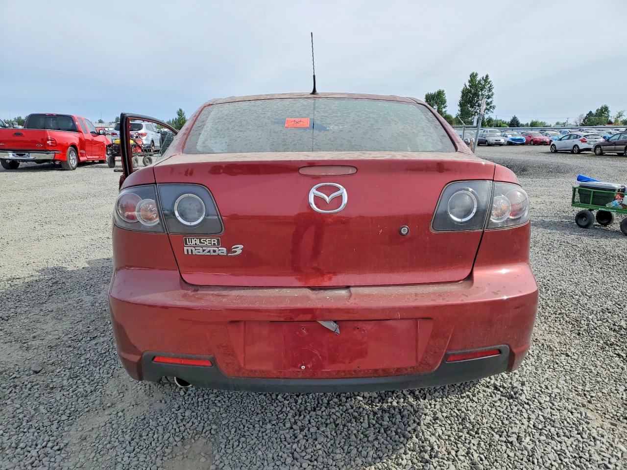 2008 Mazda 3 I Maroon vin: JM1BK32F481174326