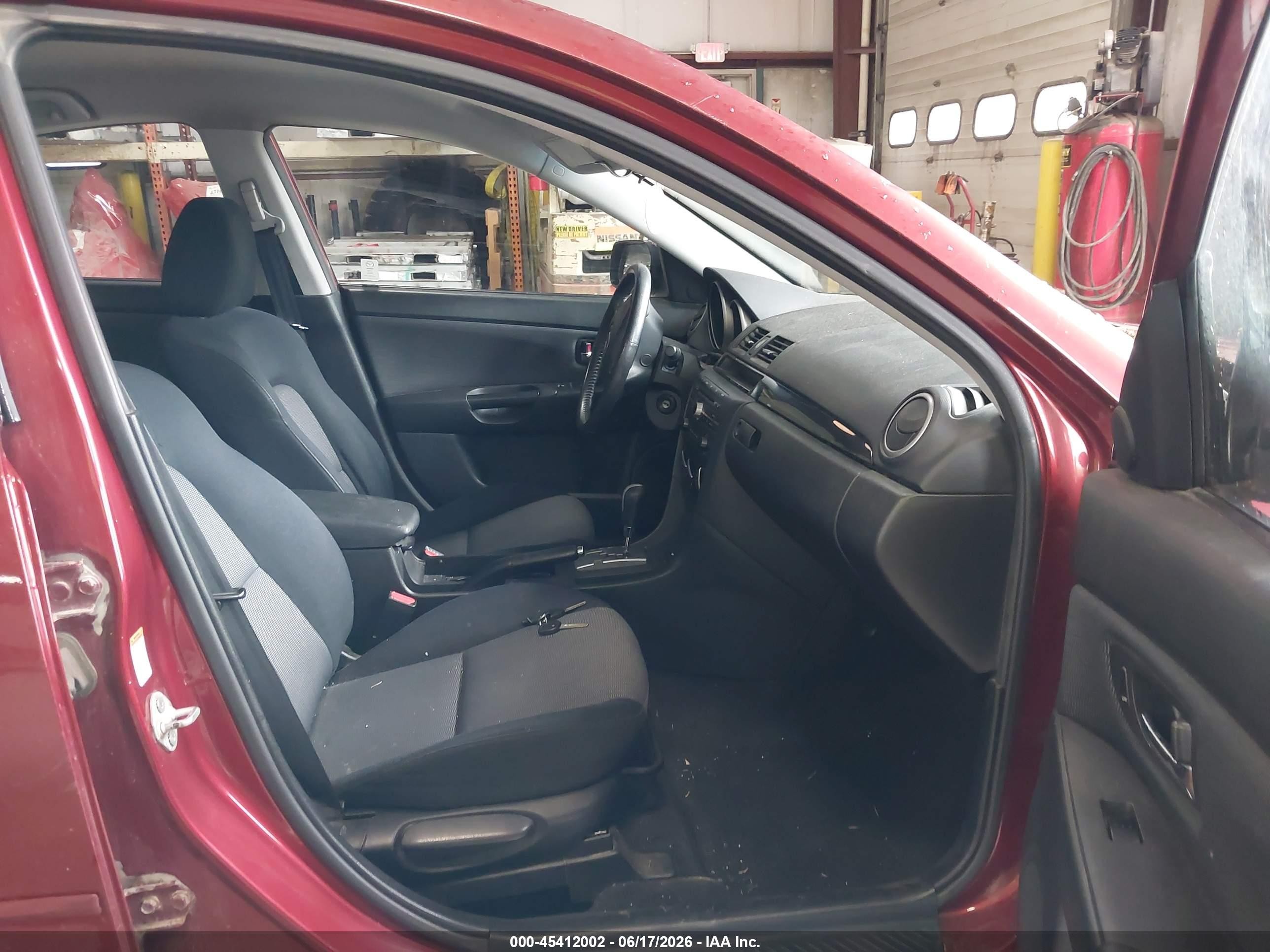 2009 Mazda Mazda3 I Red vin: JM1BK32F491216298