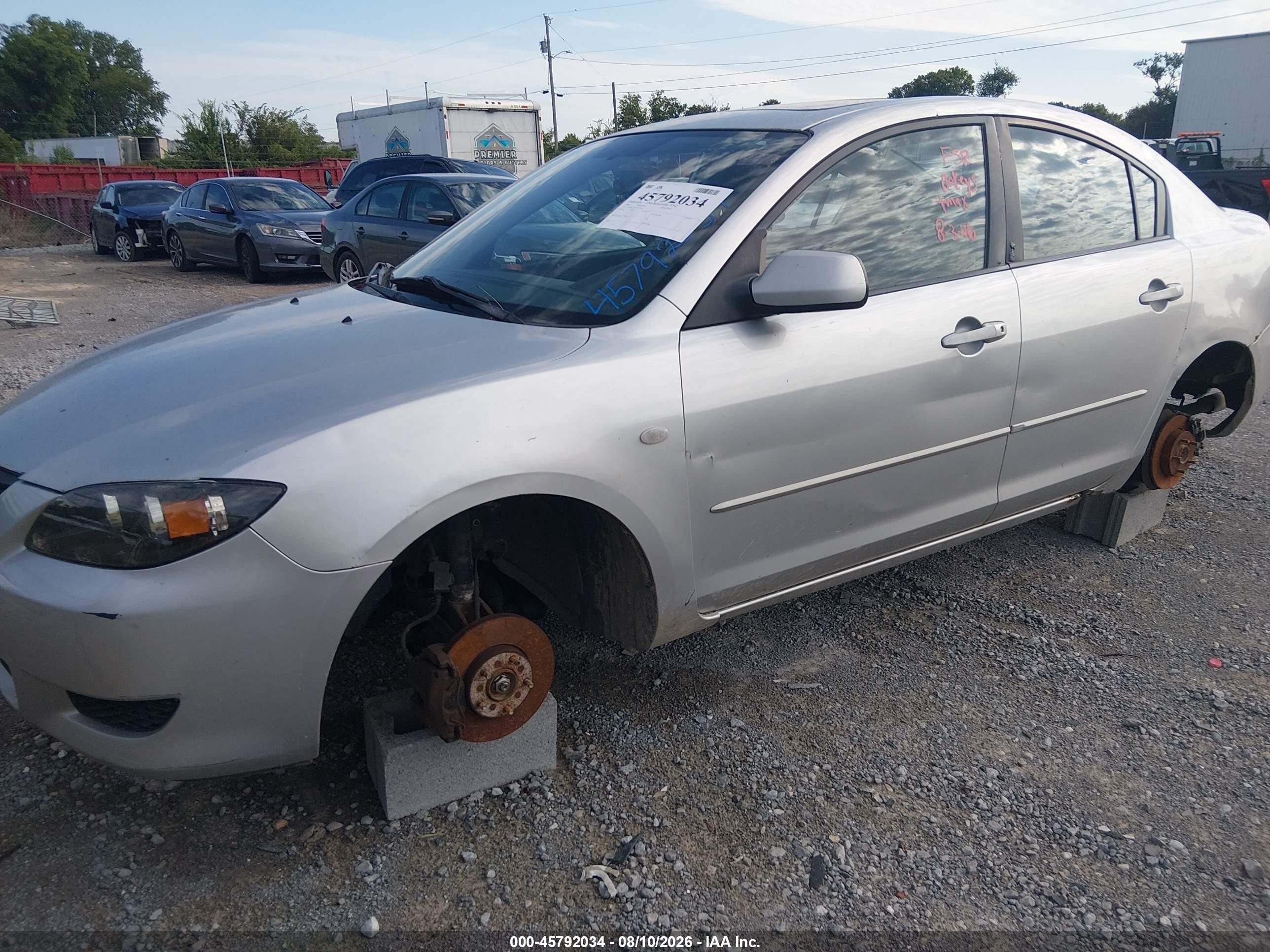 2006 Mazda Mazda3 I Touring Silver vin: JM1BK32F561490847