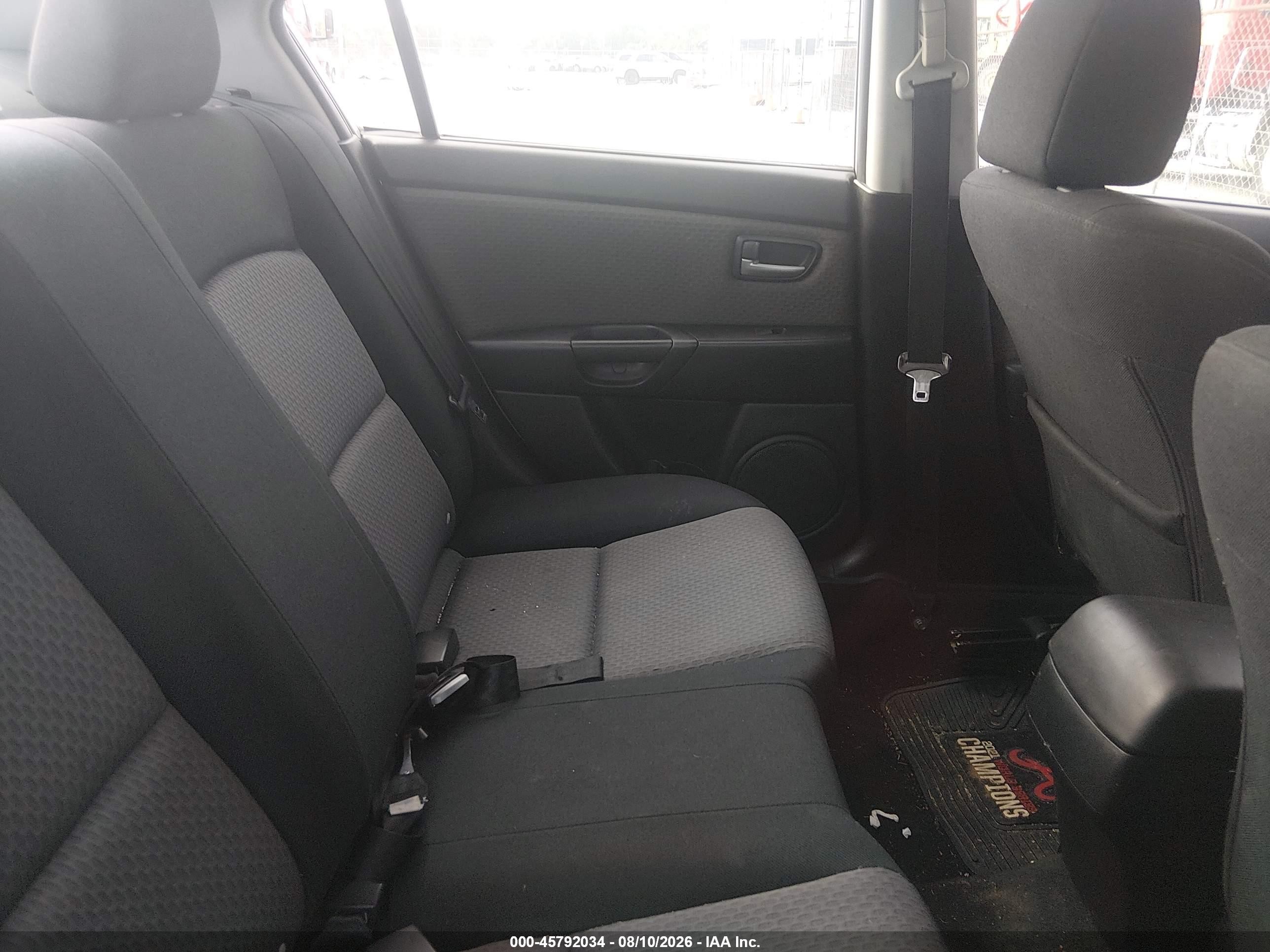 2006 Mazda Mazda3 I Touring Silver vin: JM1BK32F561490847
