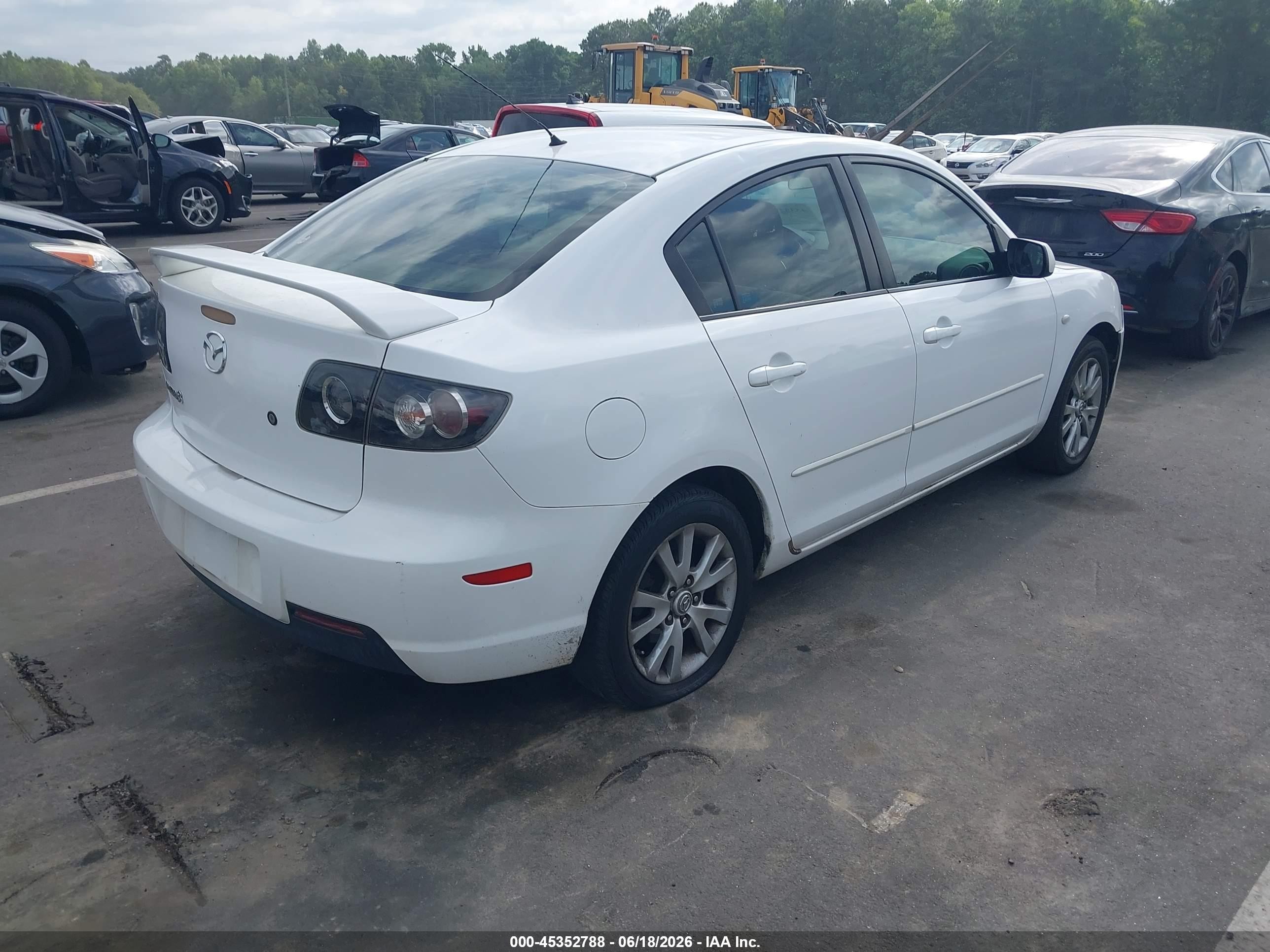 2007 Mazda Mazda3 I Белый vin: JM1BK32F571652879