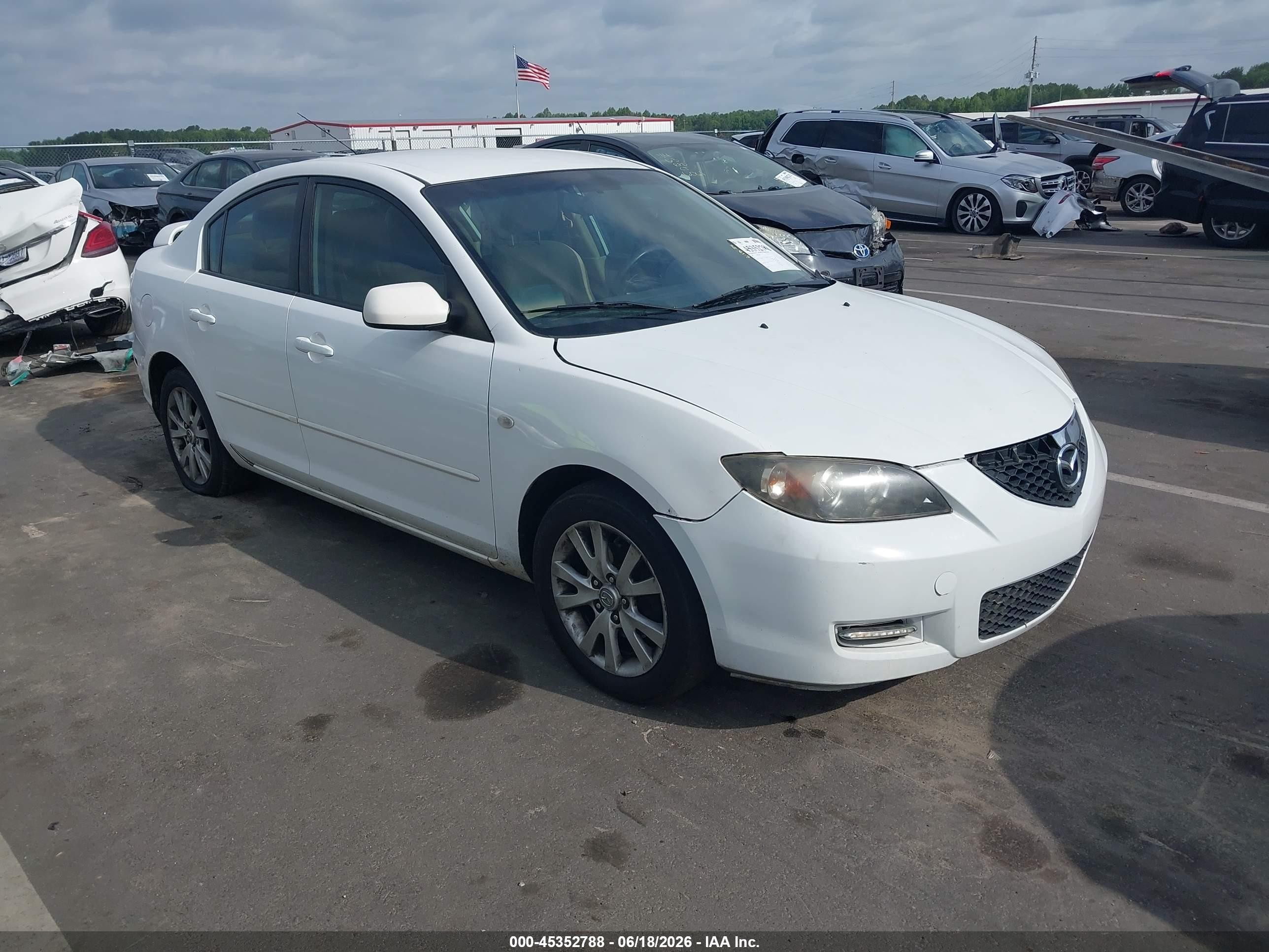 2007 Mazda Mazda3 I White vin: JM1BK32F571652879