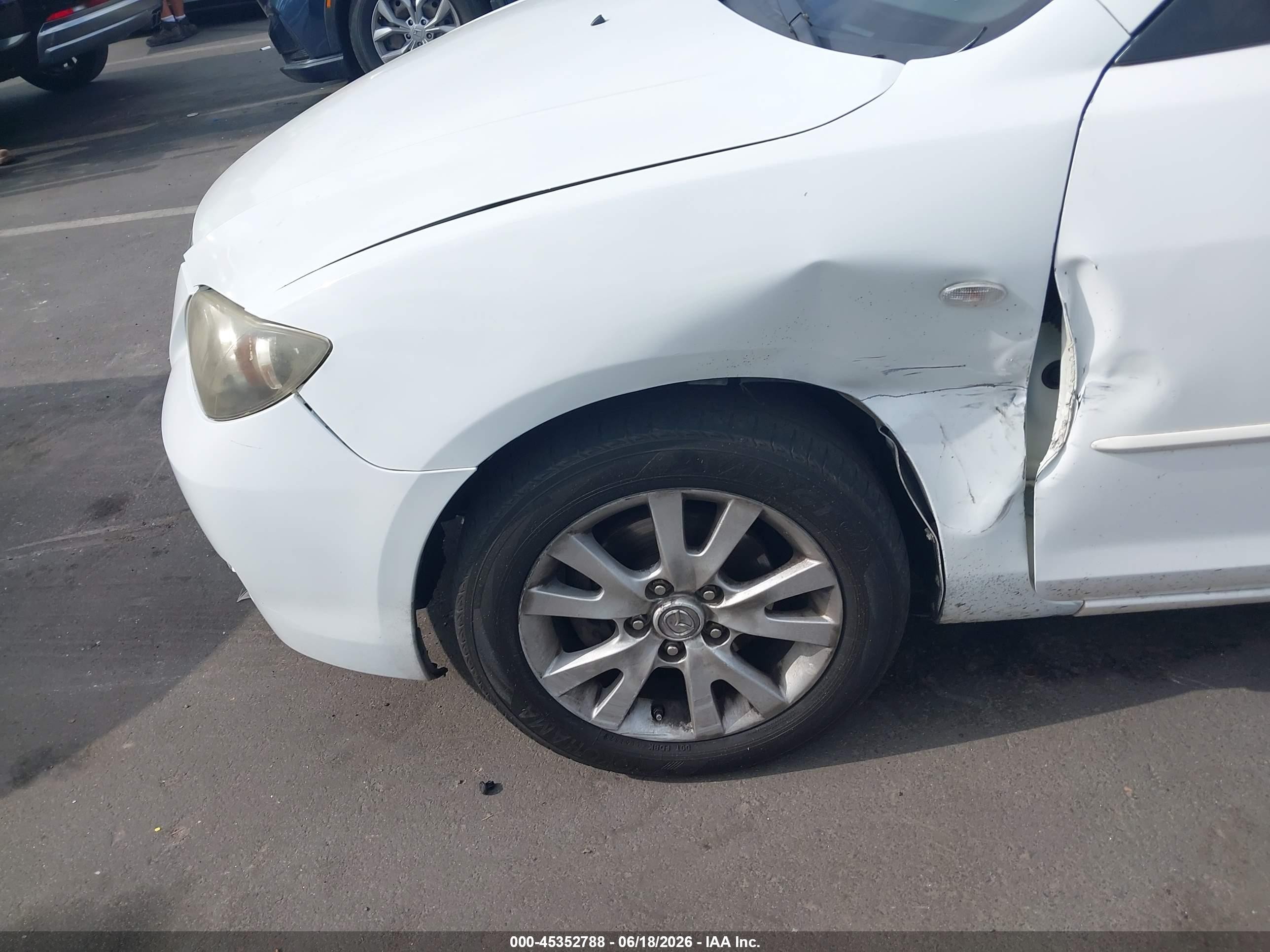 2007 Mazda Mazda3 I Белый vin: JM1BK32F571652879