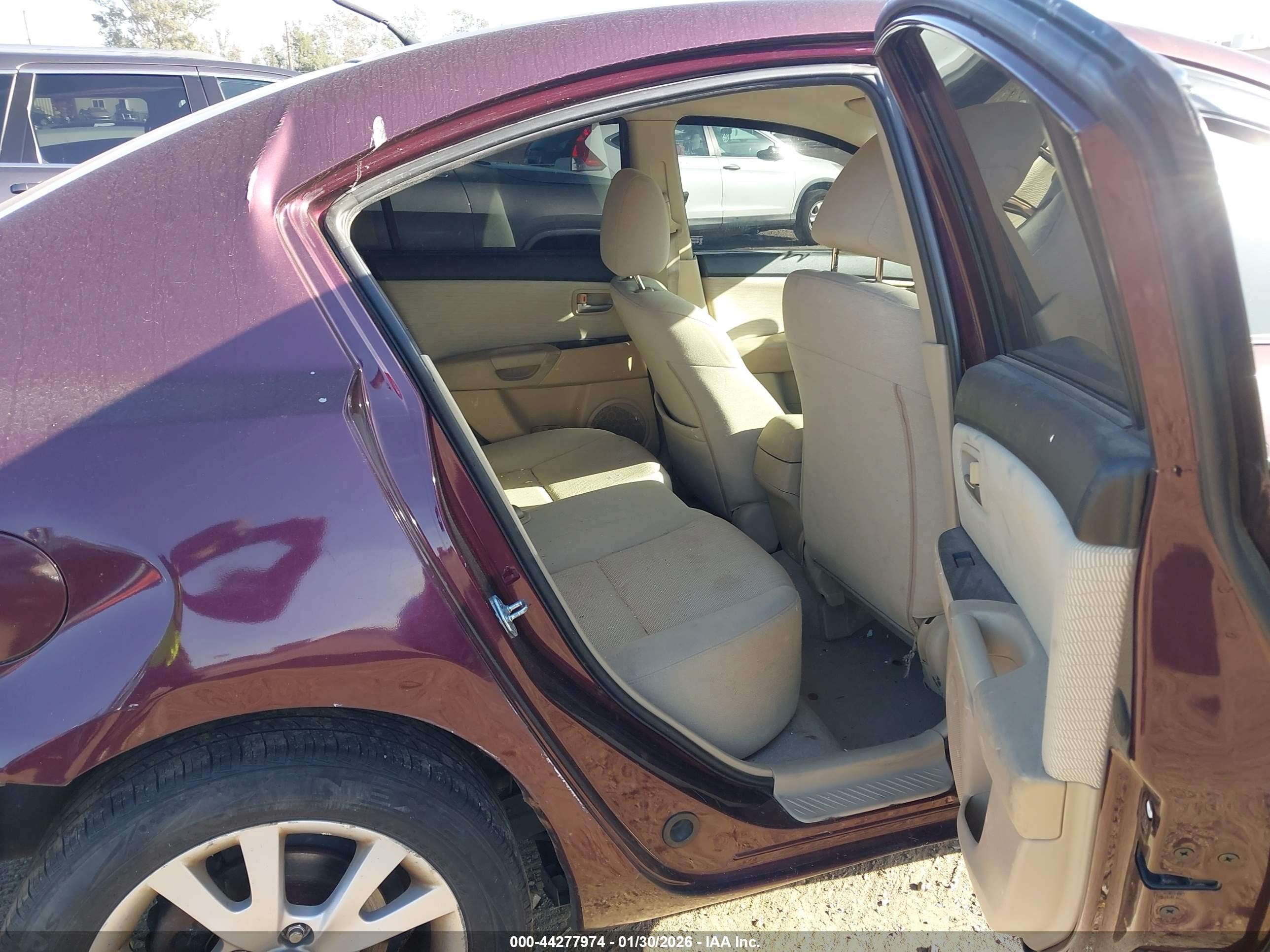 2007 Mazda Mazda3 I Red vin: JM1BK32F571660626