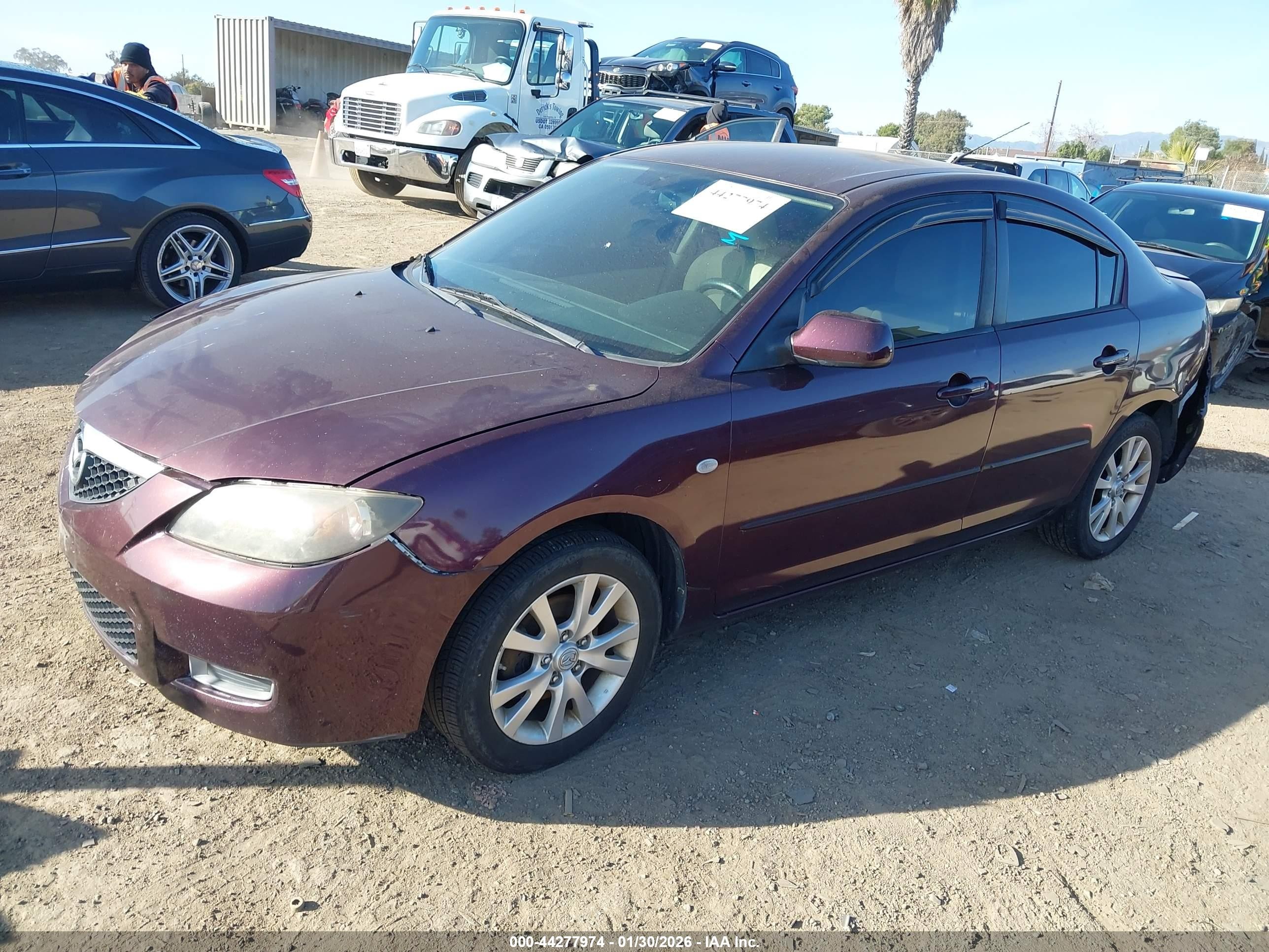 2007 Mazda Mazda3 I Red vin: JM1BK32F571660626