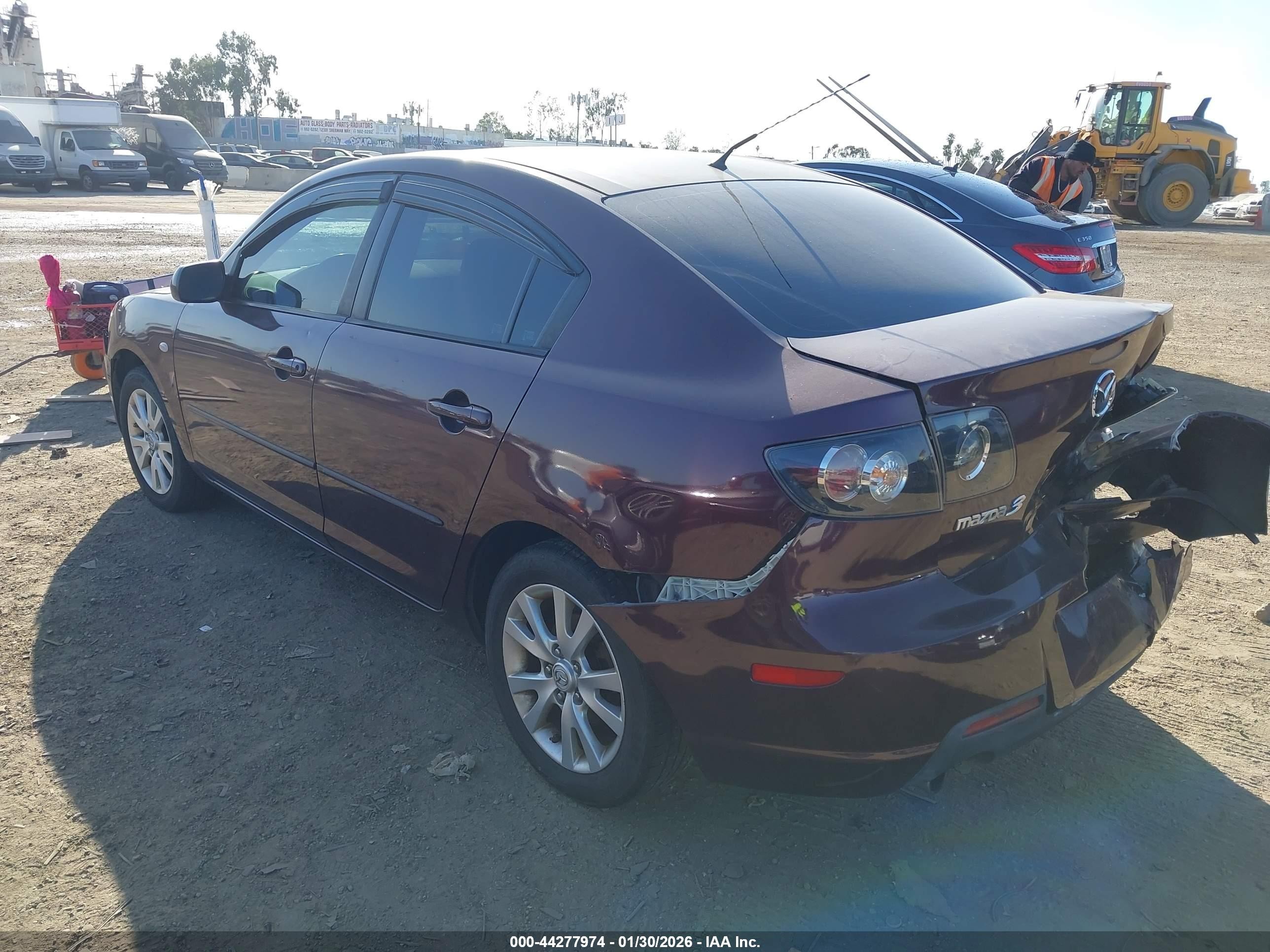 2007 Mazda Mazda3 I Red vin: JM1BK32F571660626