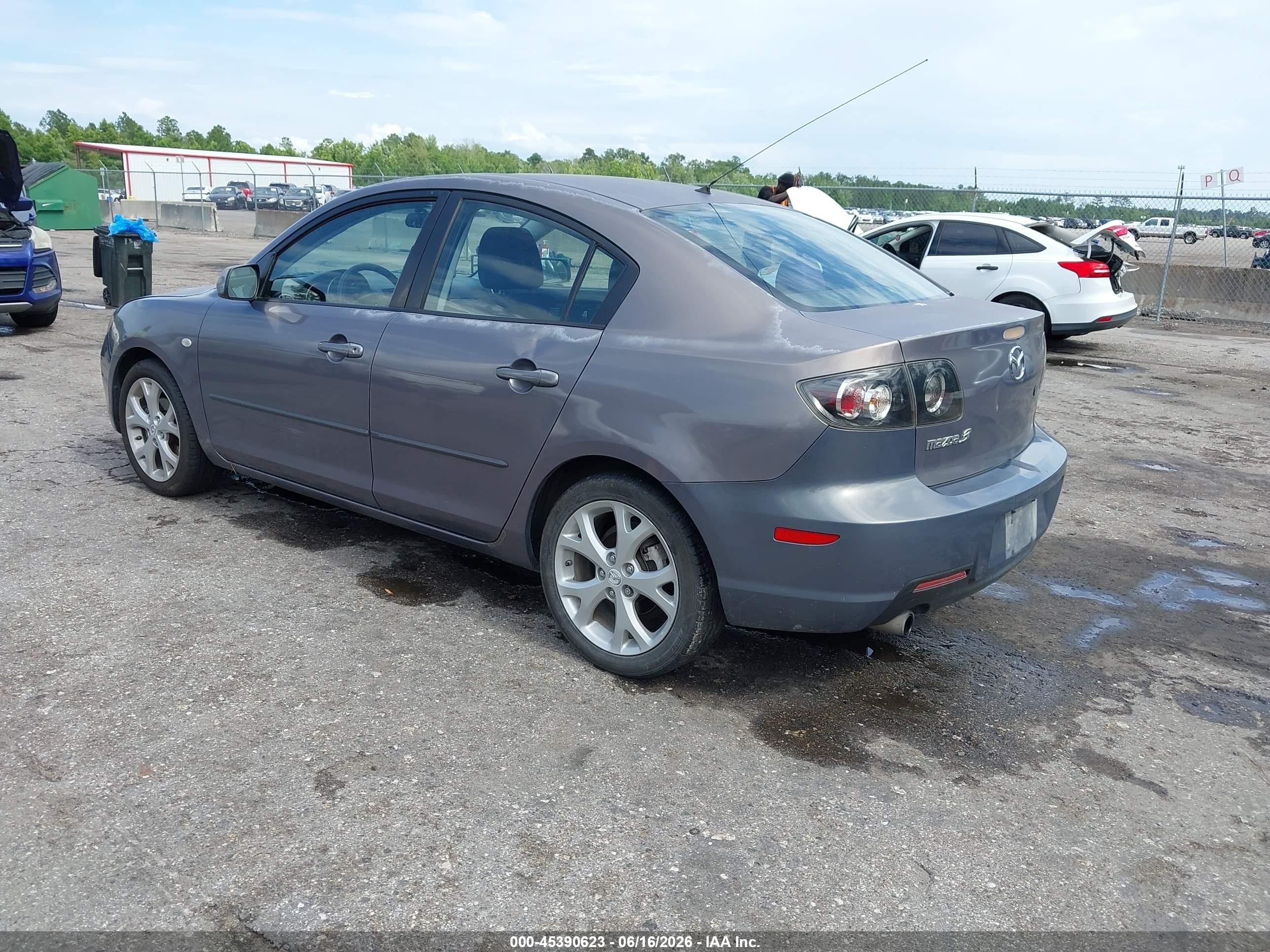 2008 Mazda Mazda3 I Touring Value Beige vin: JM1BK32F581147281