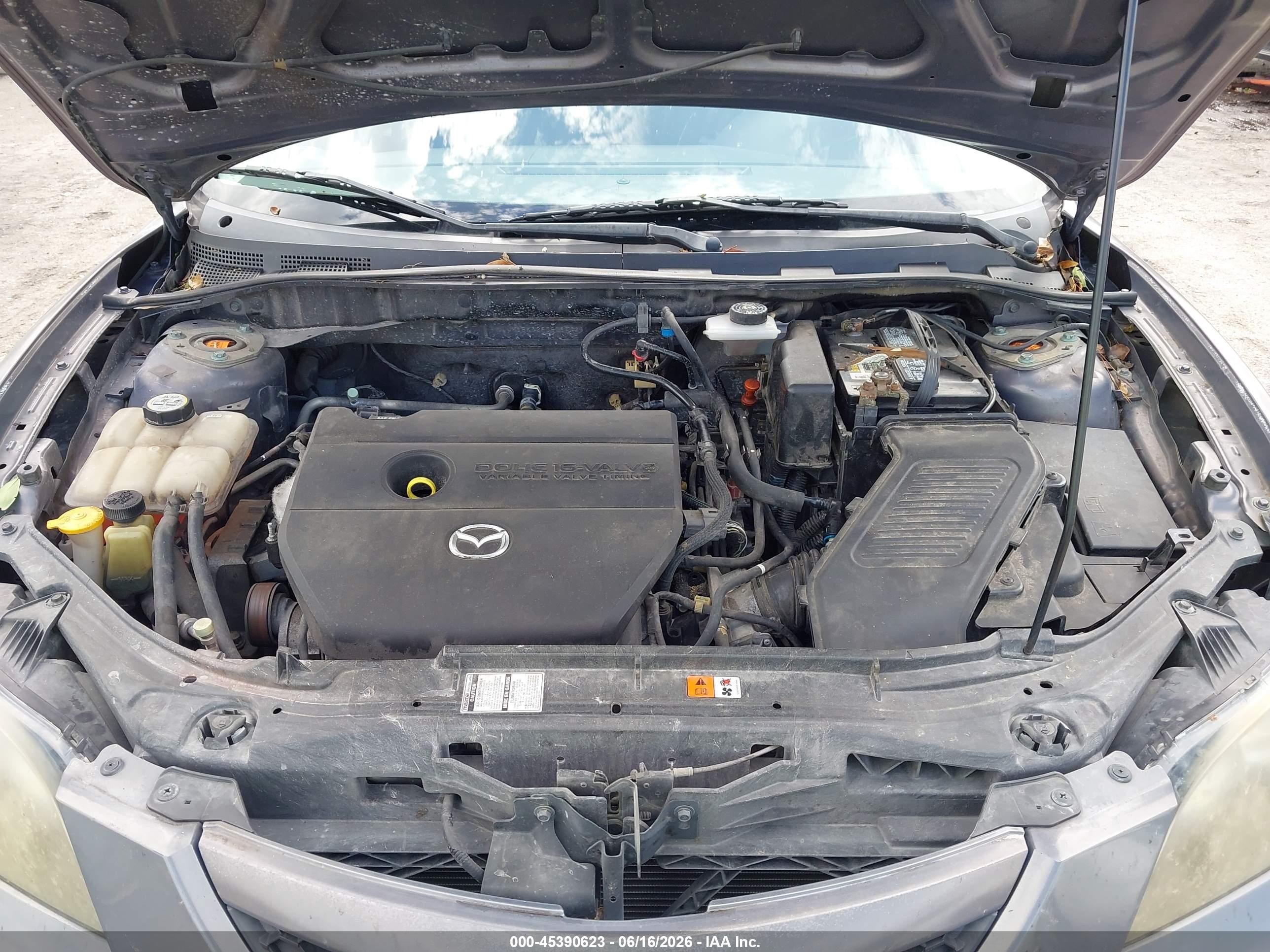 2008 Mazda Mazda3 I Touring Value Beige vin: JM1BK32F581147281