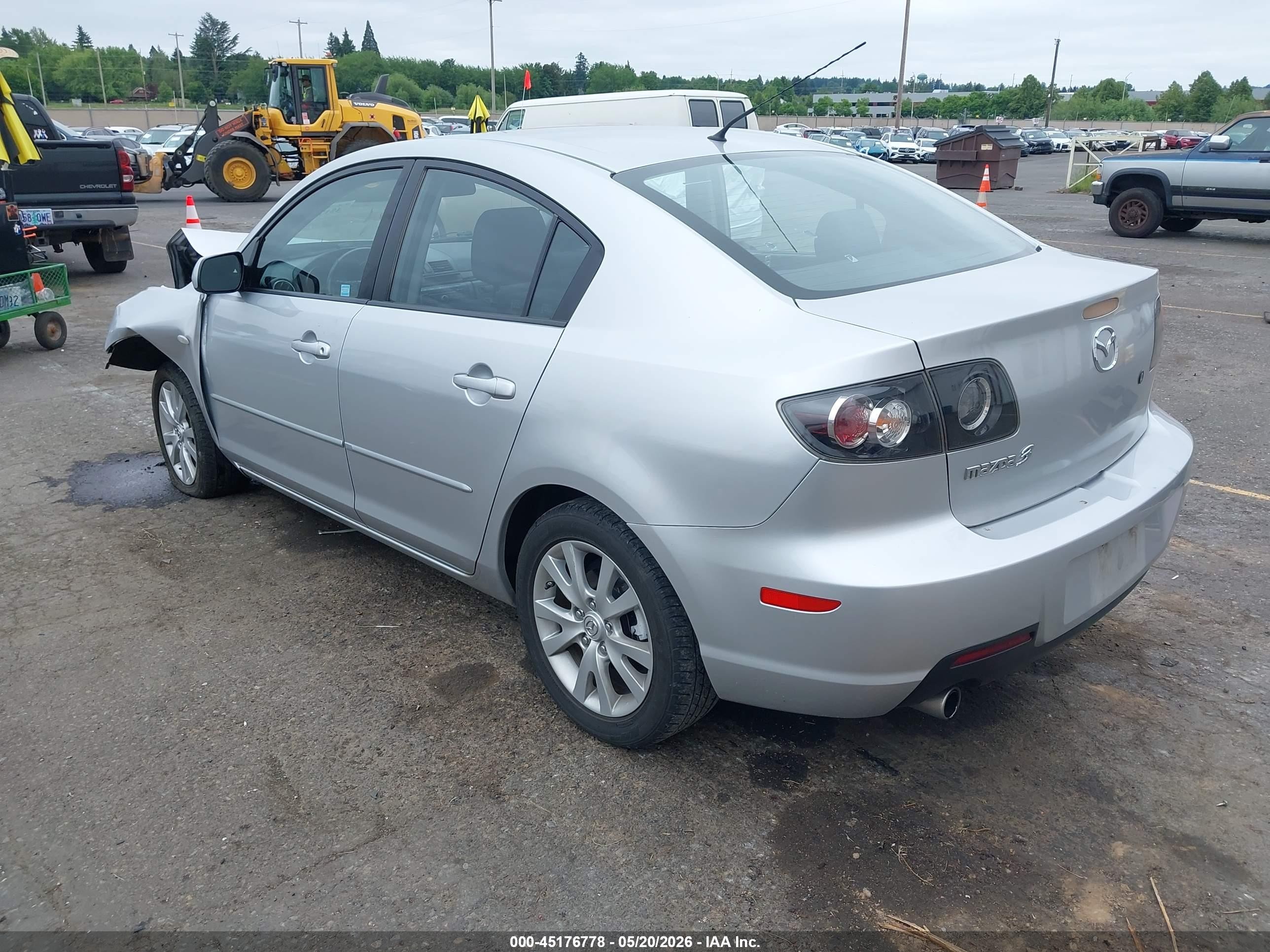2008 Mazda Mazda3 I Silver vin: JM1BK32F581863694