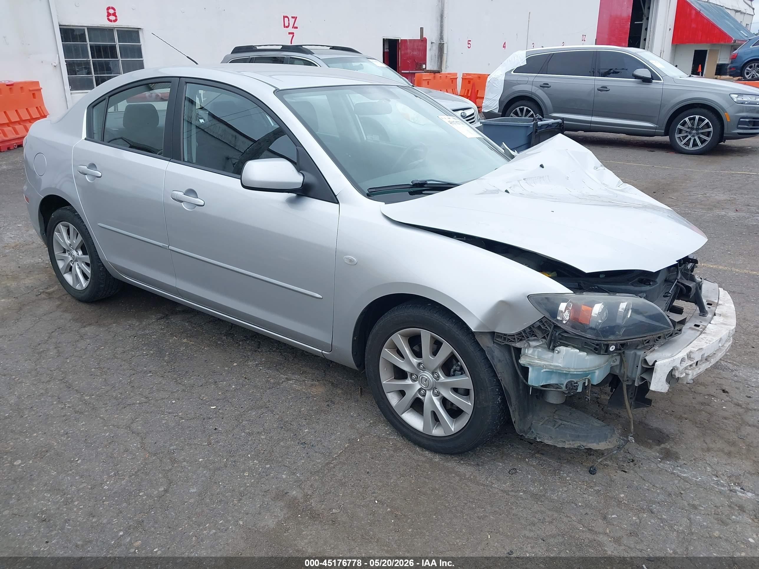 2008 Mazda Mazda3 I Silver vin: JM1BK32F581863694