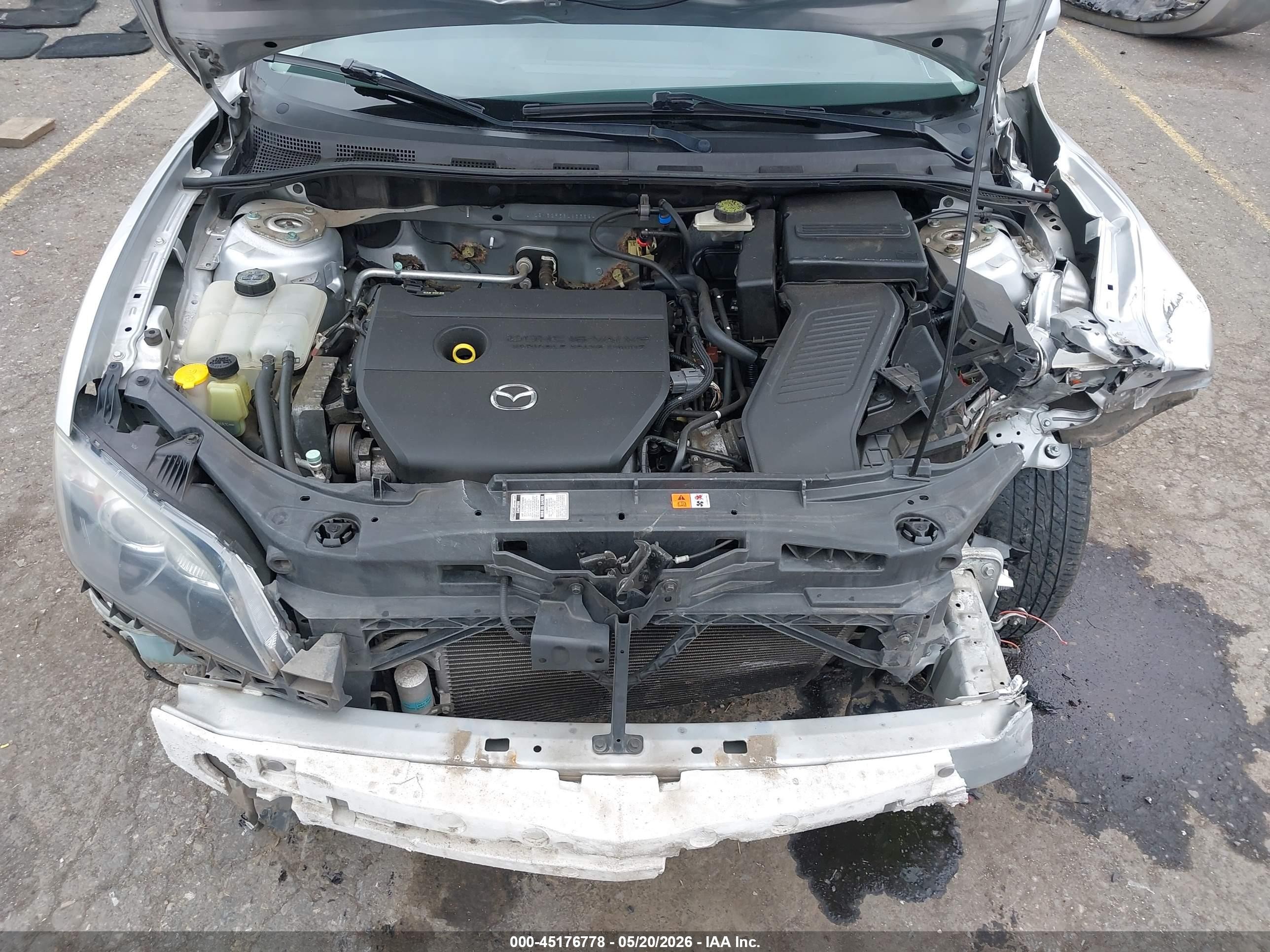 2008 Mazda Mazda3 I Silver vin: JM1BK32F581863694