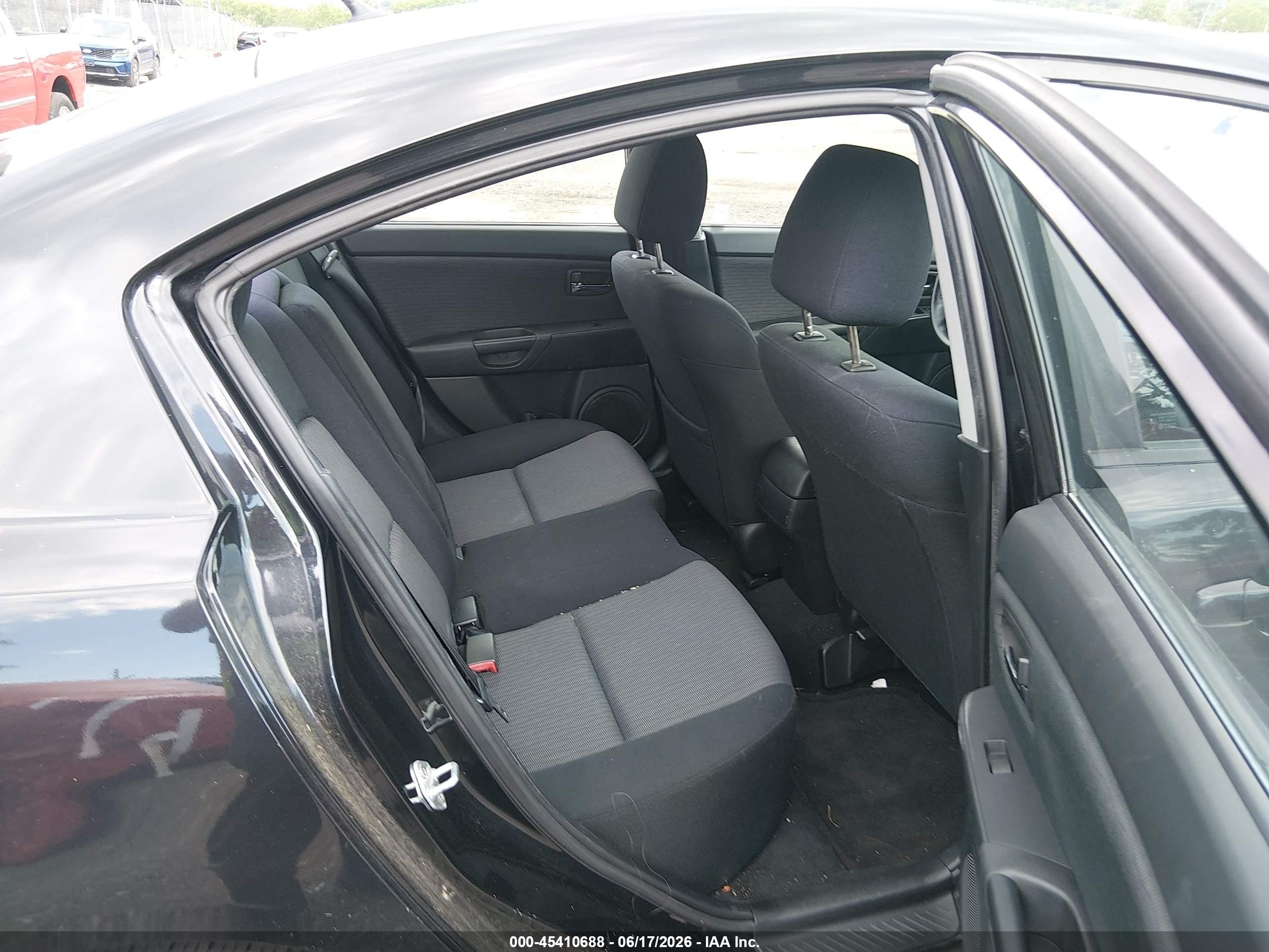 2009 Mazda Mazda3 I Black vin: JM1BK32F591225026