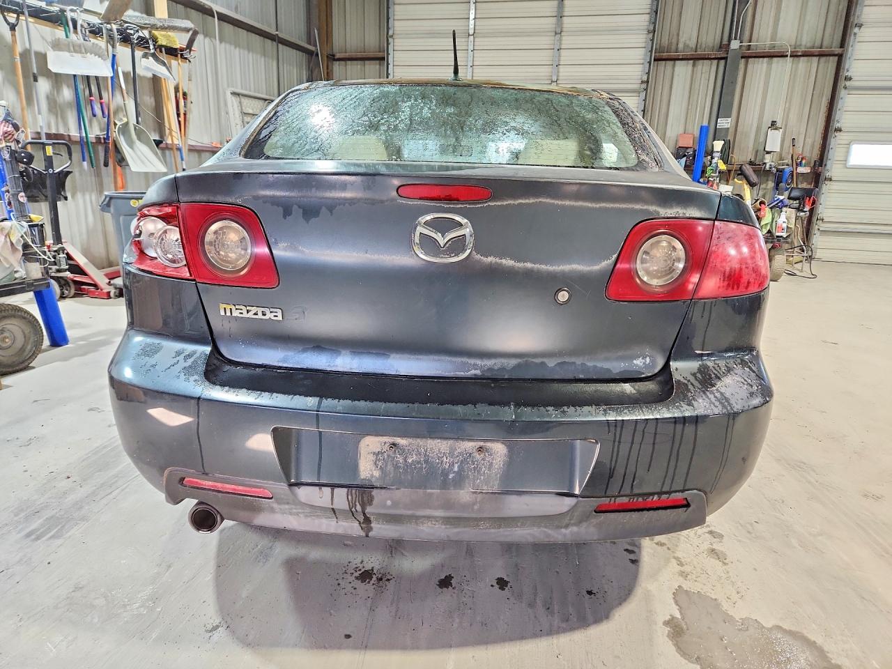 2006 Mazda 3 I Gray vin: JM1BK32F661444332