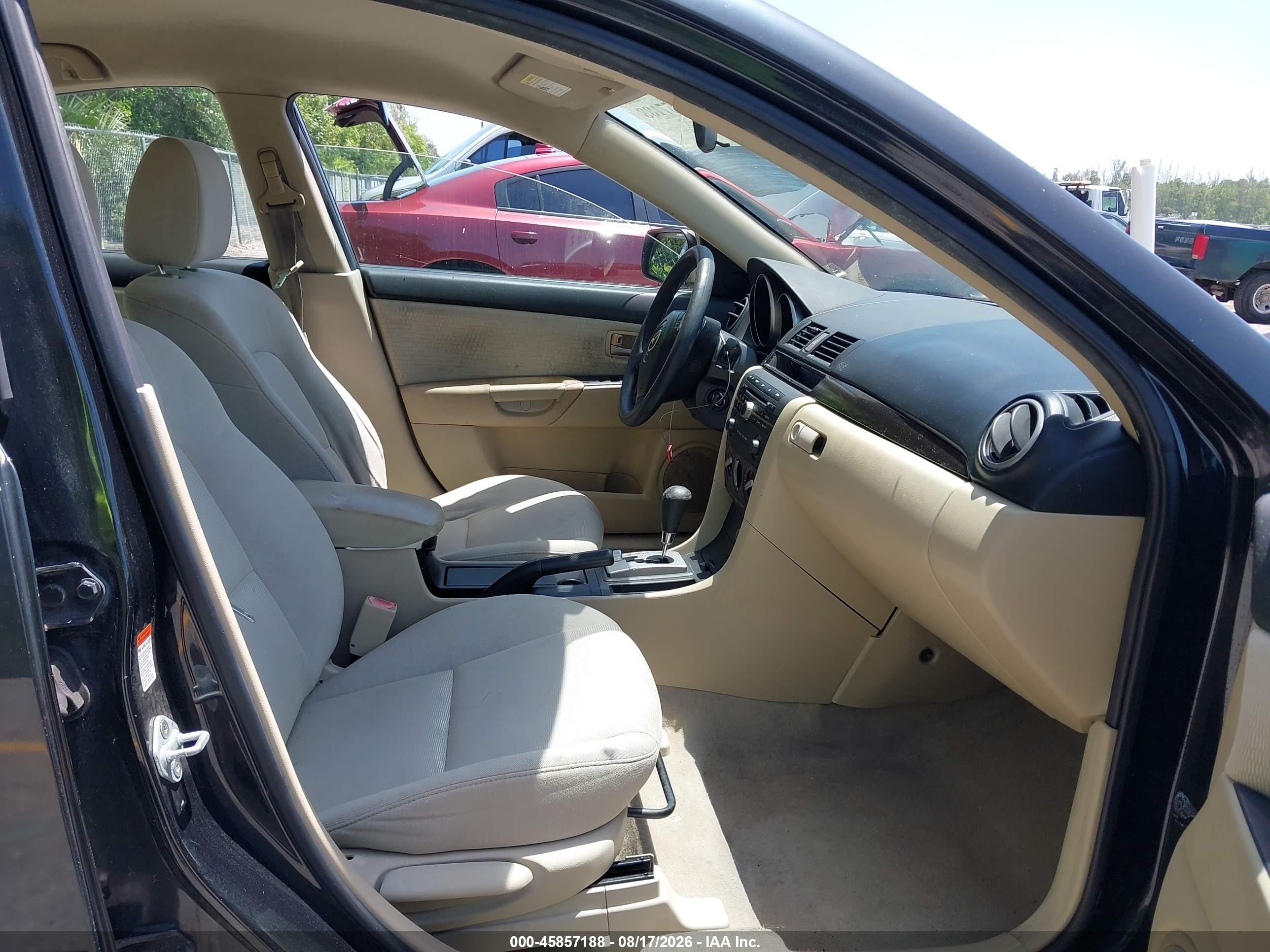 2007 Mazda Mazda3 I Black vin: JM1BK32F671649649