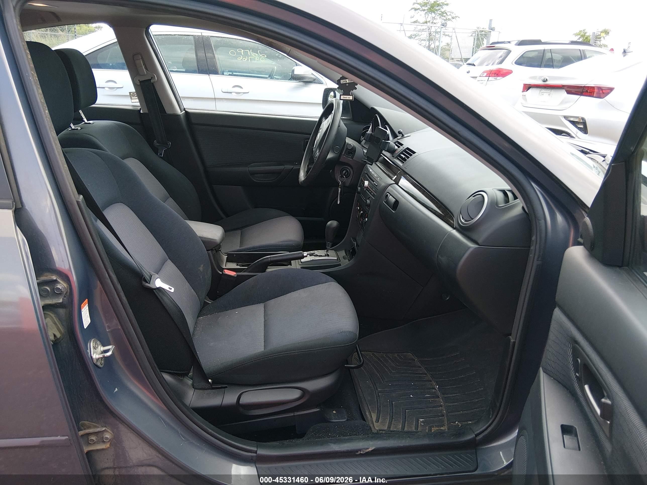 2007 Mazda Mazda3 I Gray vin: JM1BK32F671761657