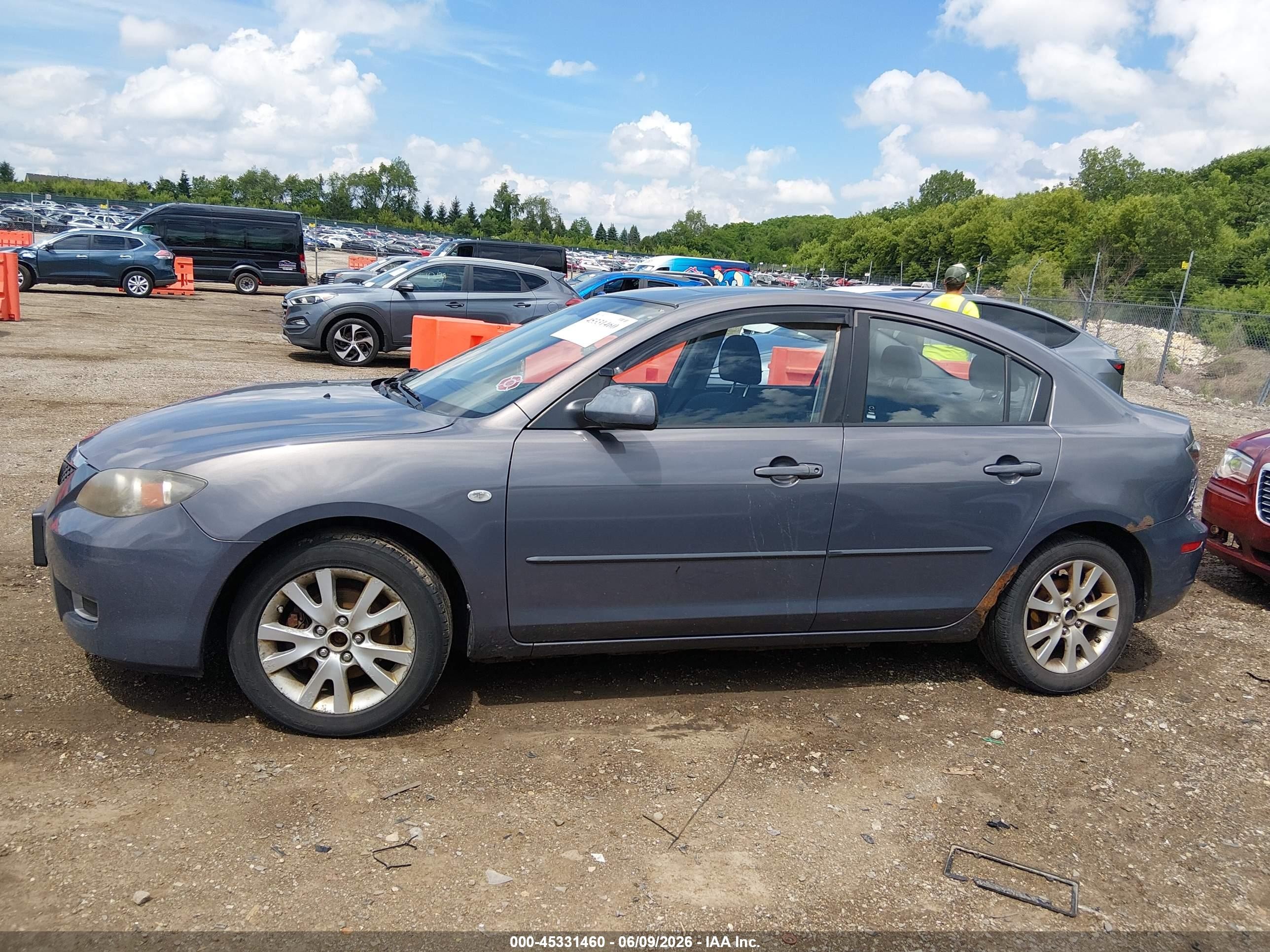 2007 Mazda Mazda3 I Gray vin: JM1BK32F671761657