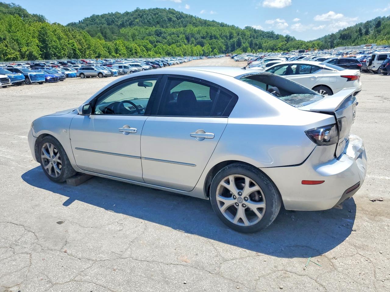 2008 Mazda 3 I Серебряный vin: JM1BK32F681176224