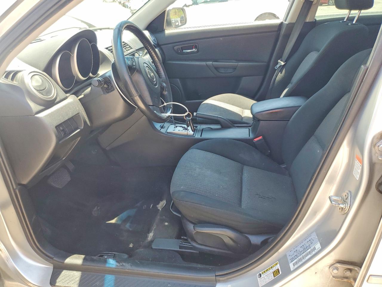 2008 Mazda 3 I Серебряный vin: JM1BK32F681176224