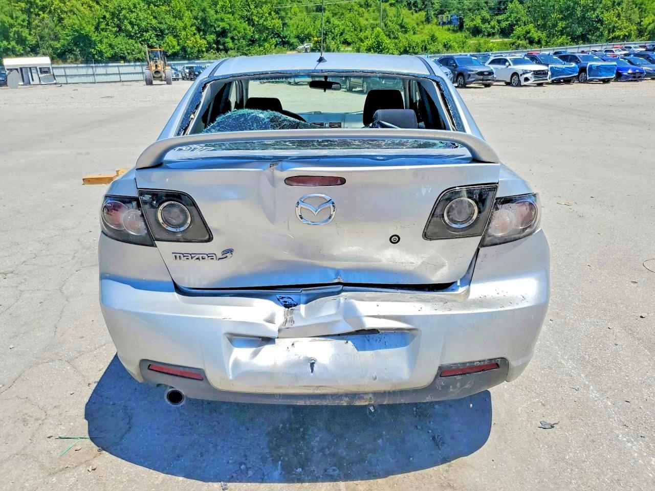 2008 Mazda 3 I Серебряный vin: JM1BK32F681176224