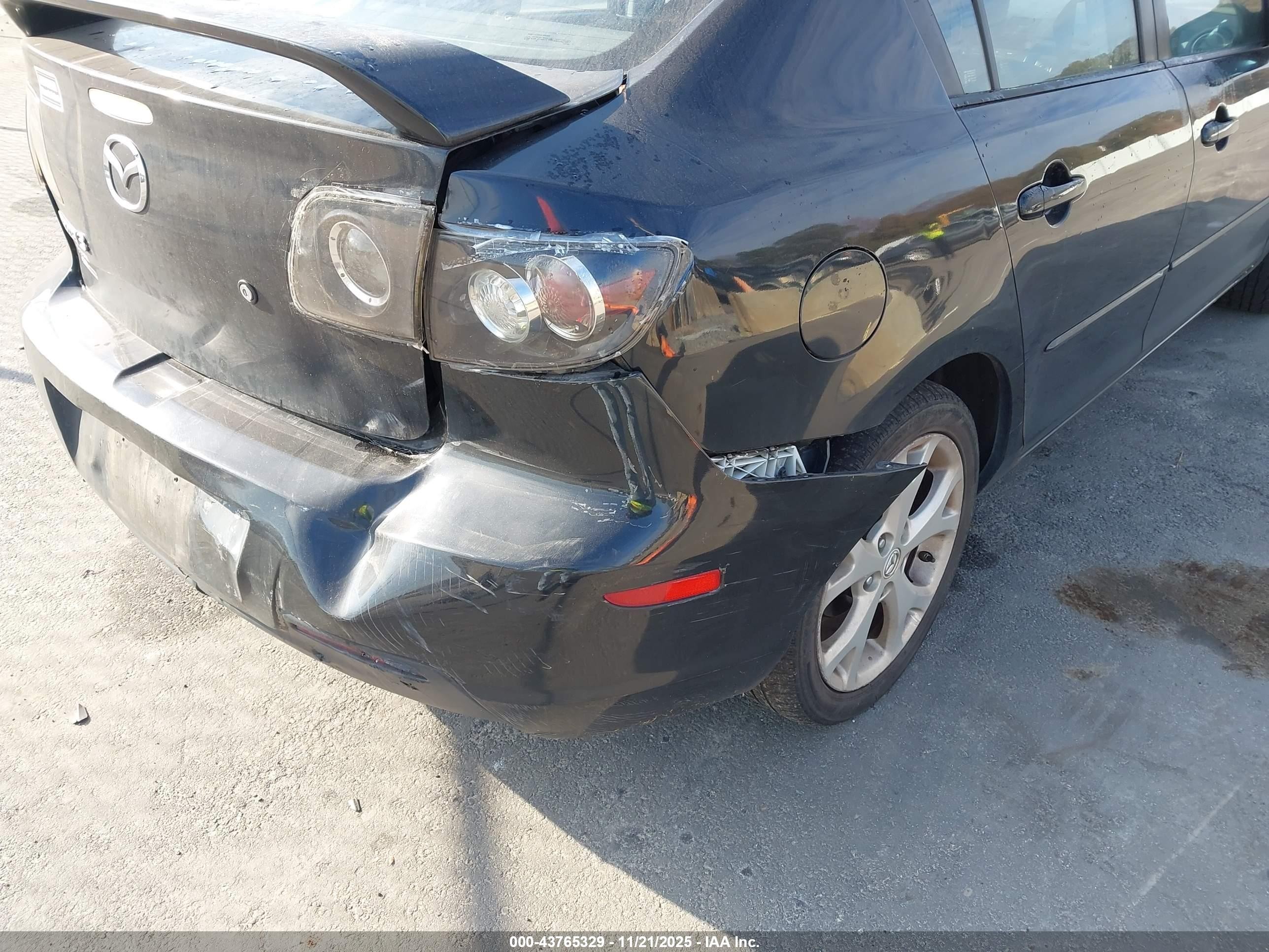 2009 Mazda Mazda3 I Black vin: JM1BK32F691194532