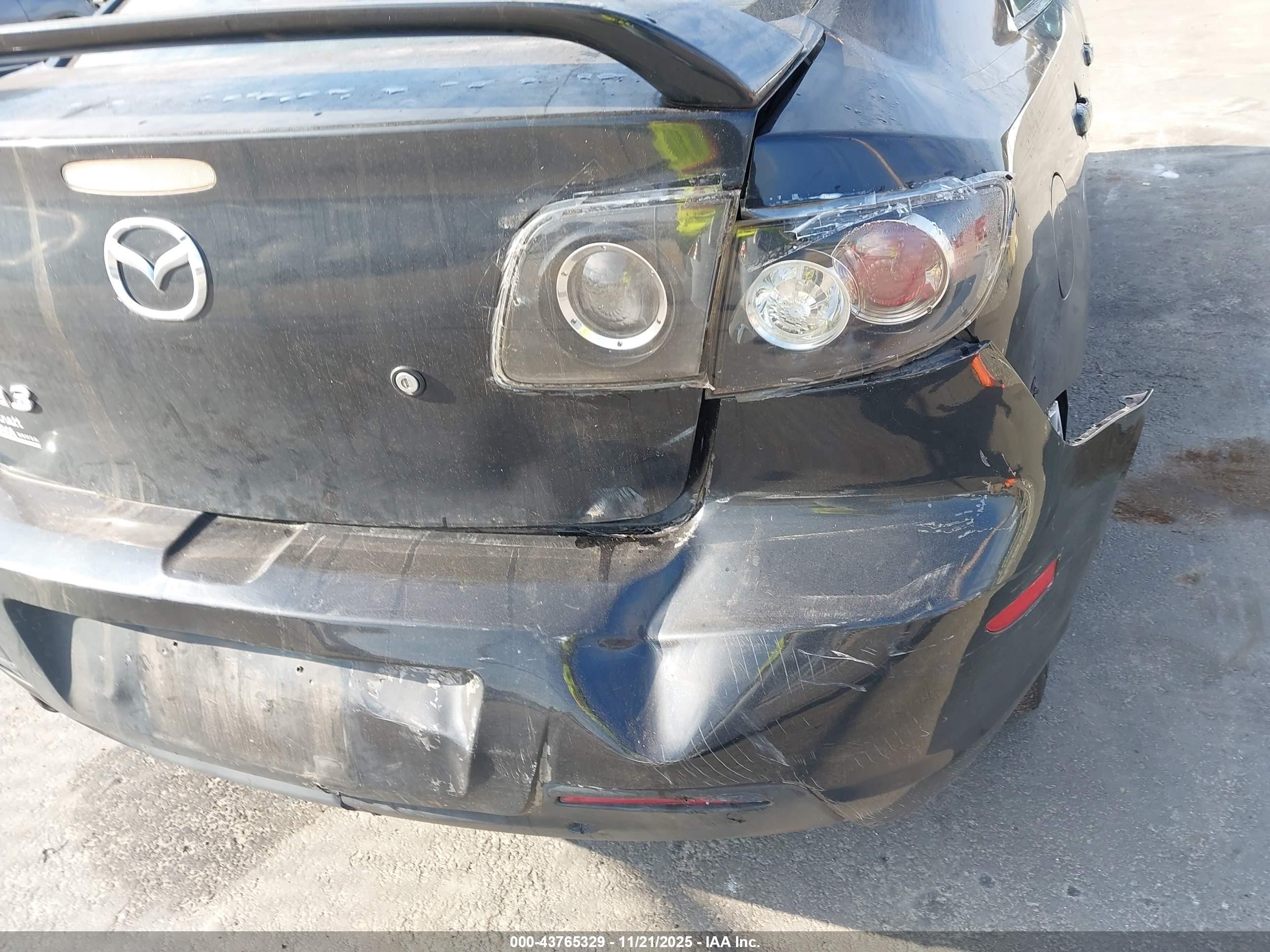 2009 Mazda Mazda3 I Black vin: JM1BK32F691194532