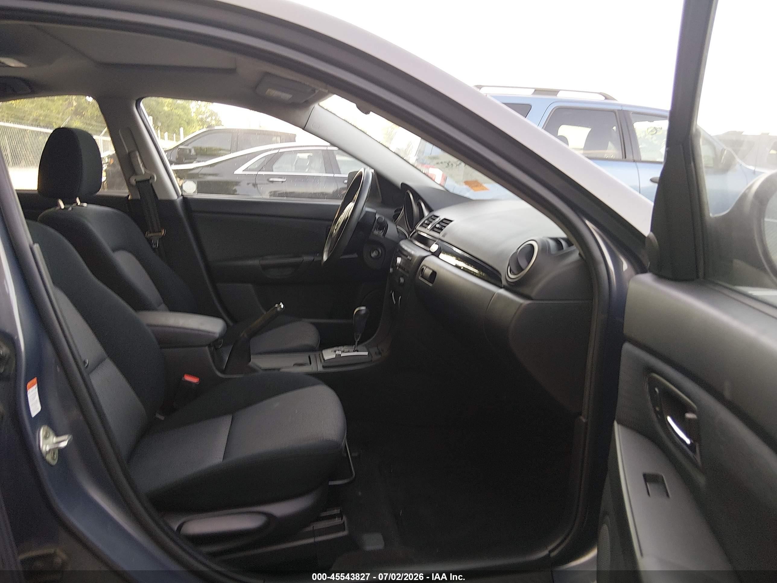 2009 Mazda Mazda3 I Gray vin: JM1BK32F791221706