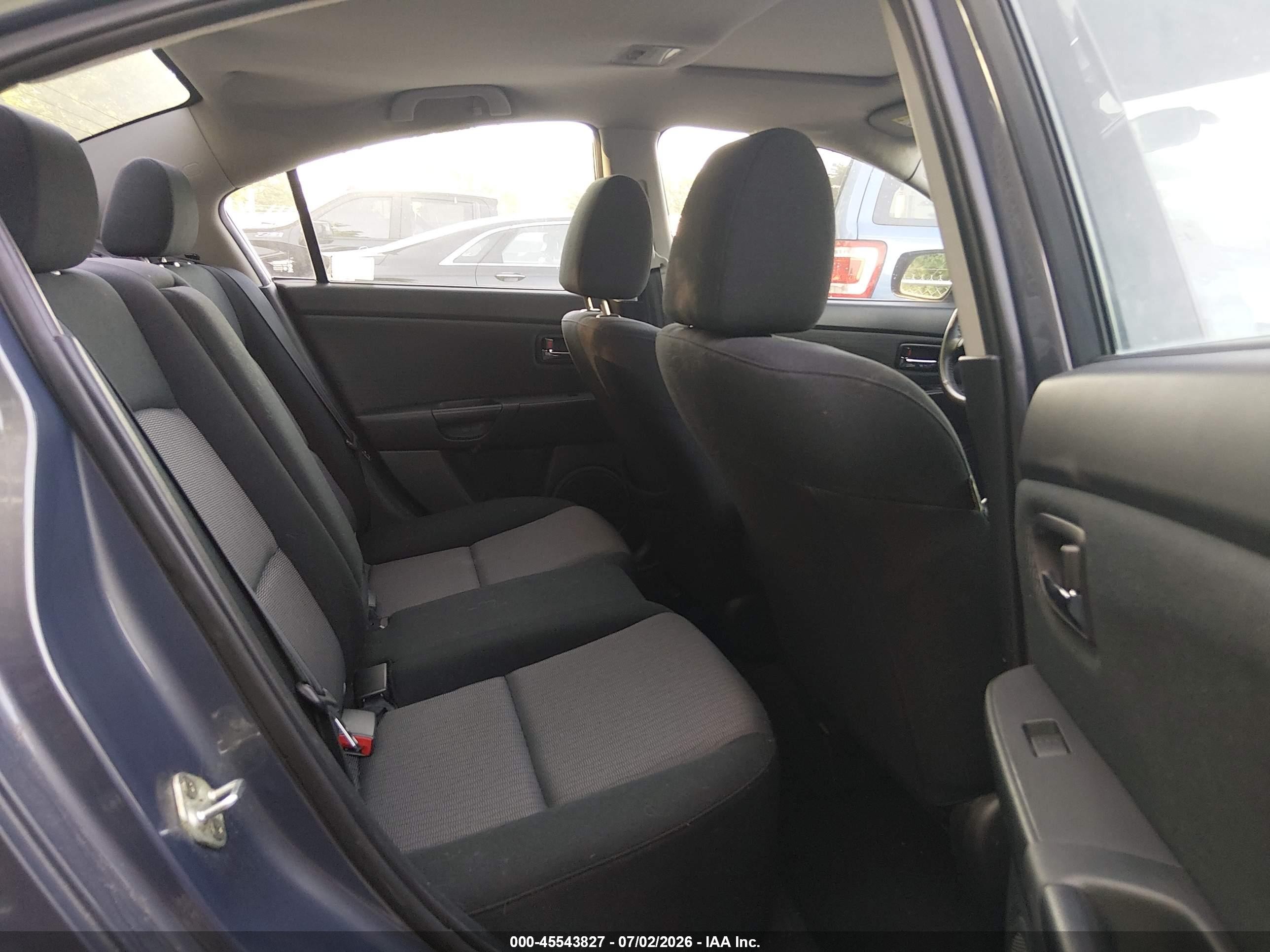 2009 Mazda Mazda3 I Gray vin: JM1BK32F791221706