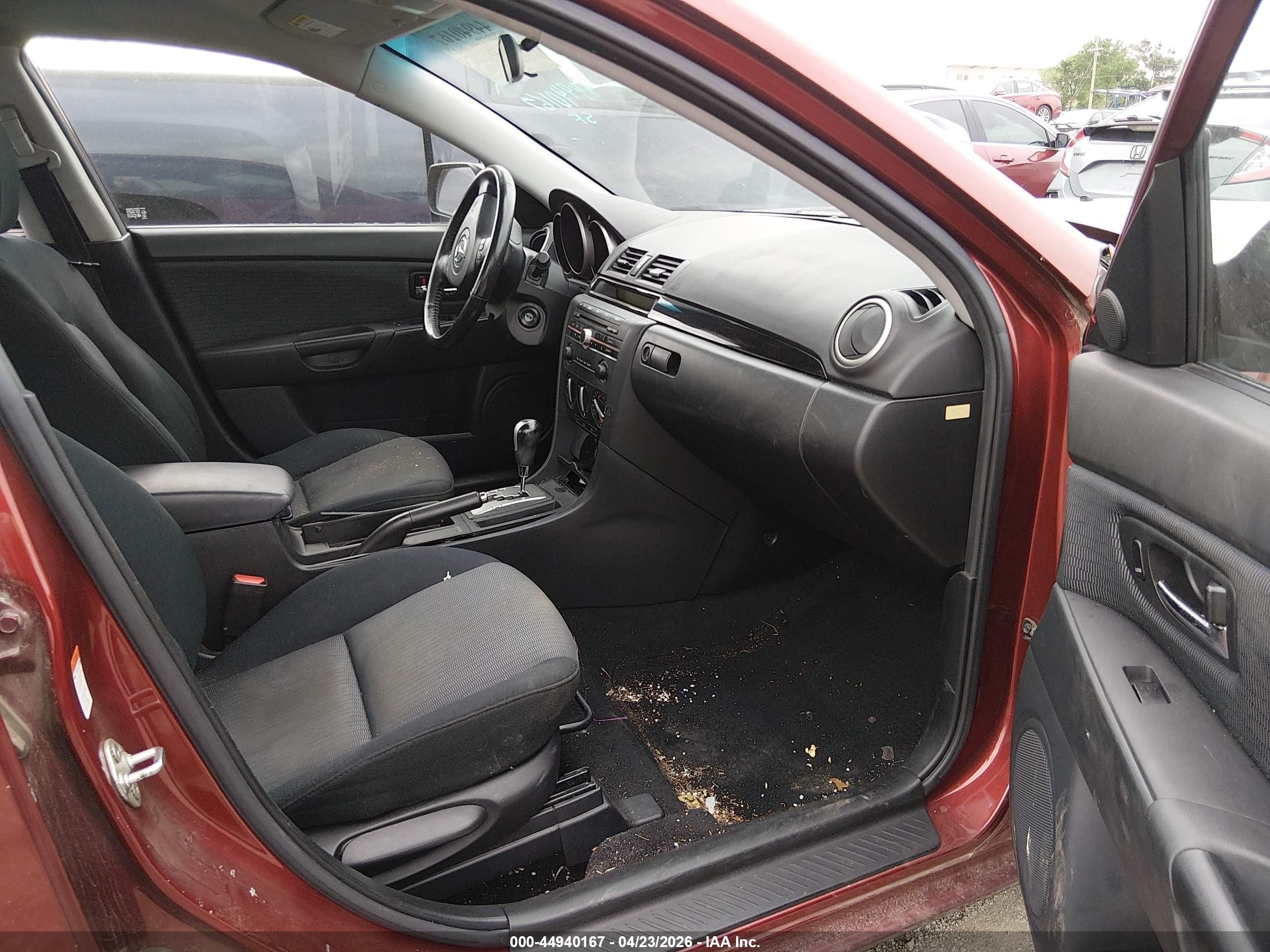 2008 Mazda Mazda3 I Touring Value Red vin: JM1BK32F881183773