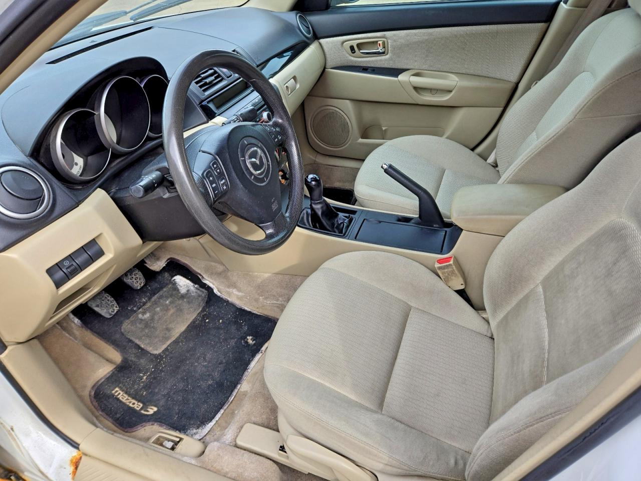 2009 Mazda 3 I Белый vin: JM1BK32F891251765