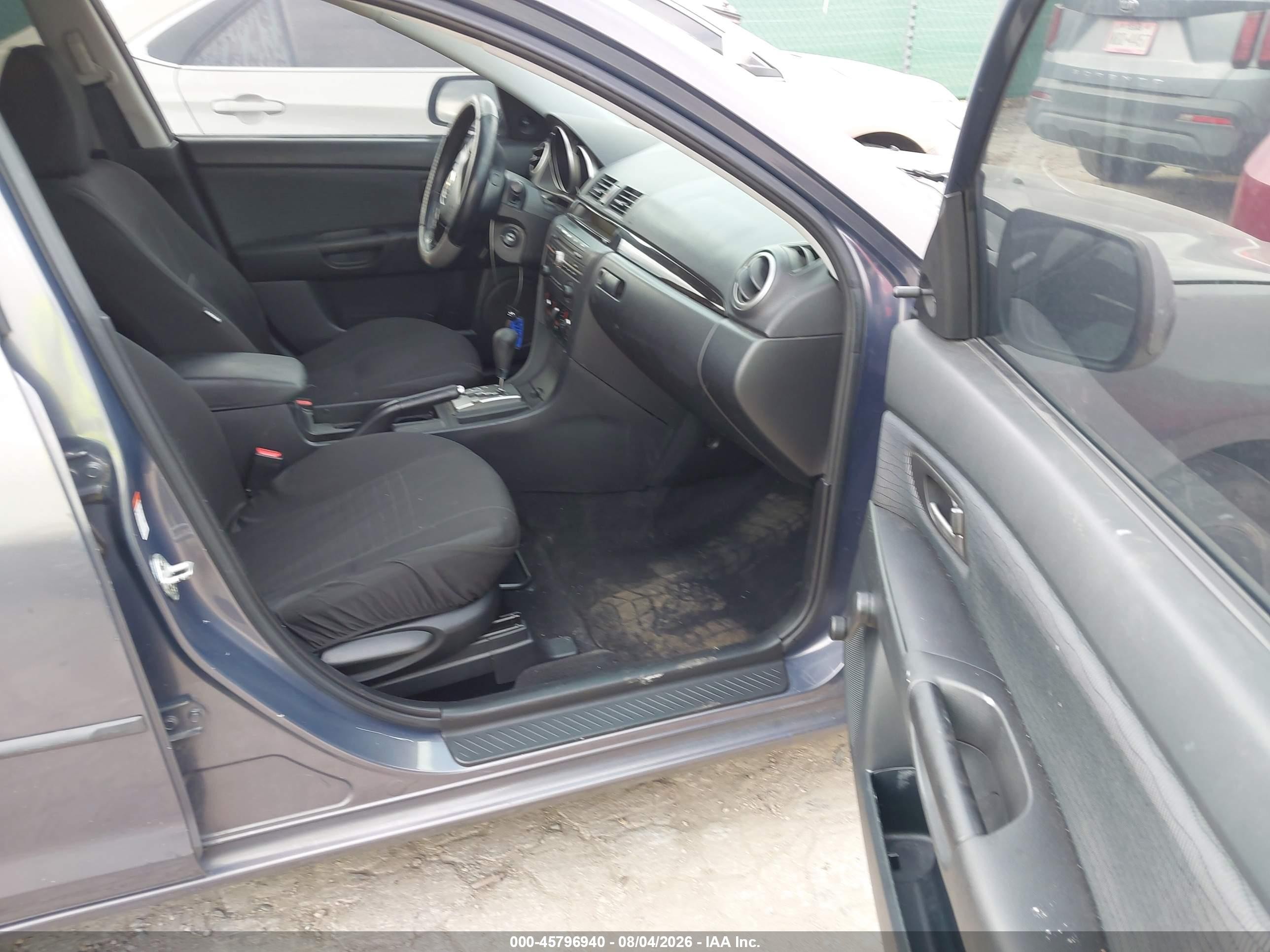 2008 Mazda Mazda3   Gray vin: JM1BK32F981781130