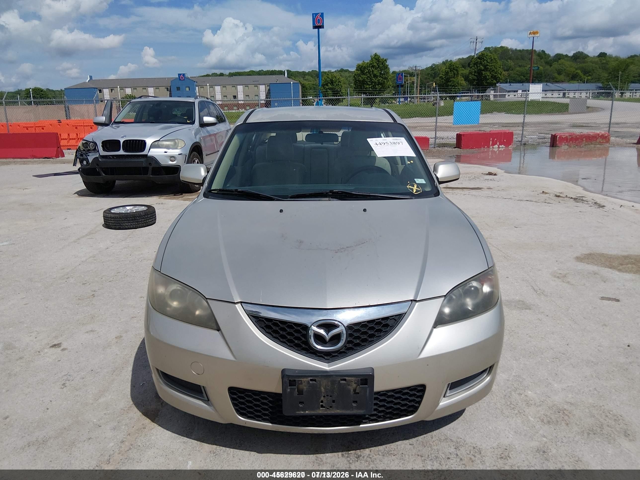 2008 Mazda Mazda3 I Gray vin: JM1BK32F981795013