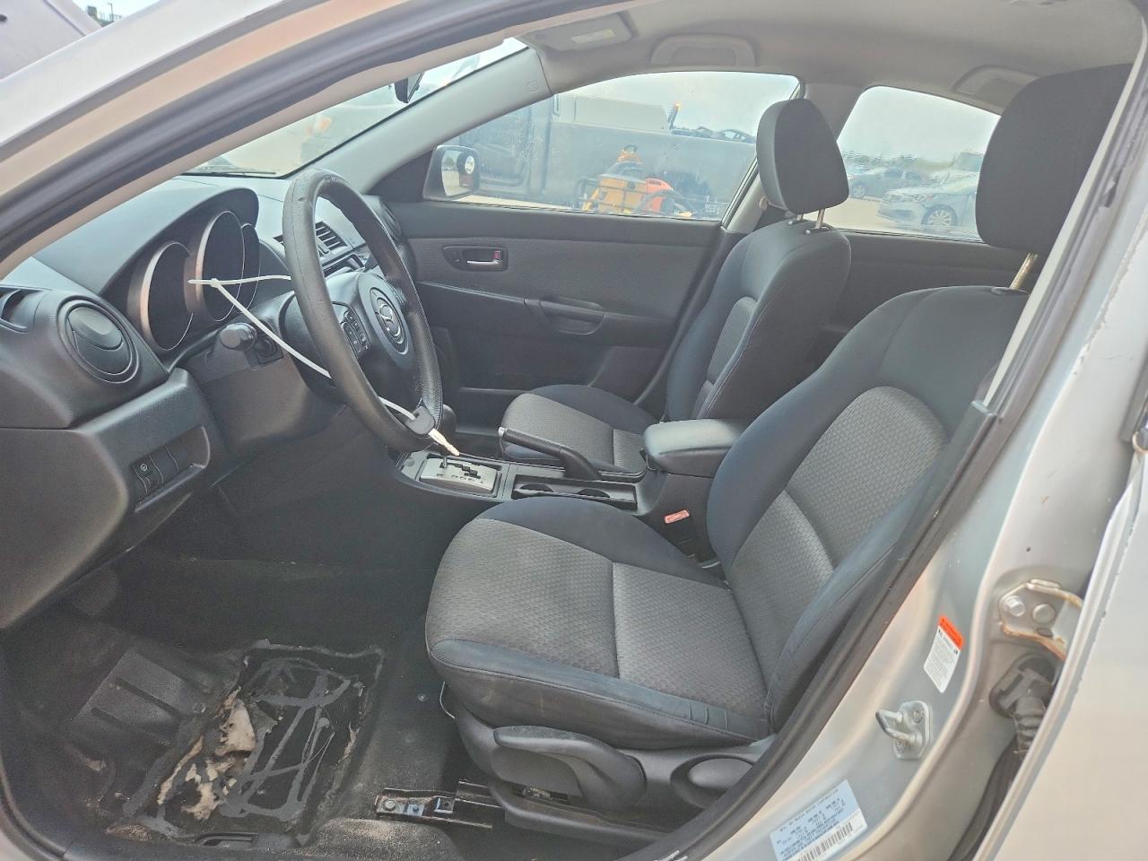 2005 Mazda 3 I Silver vin: JM1BK32FX51227204
