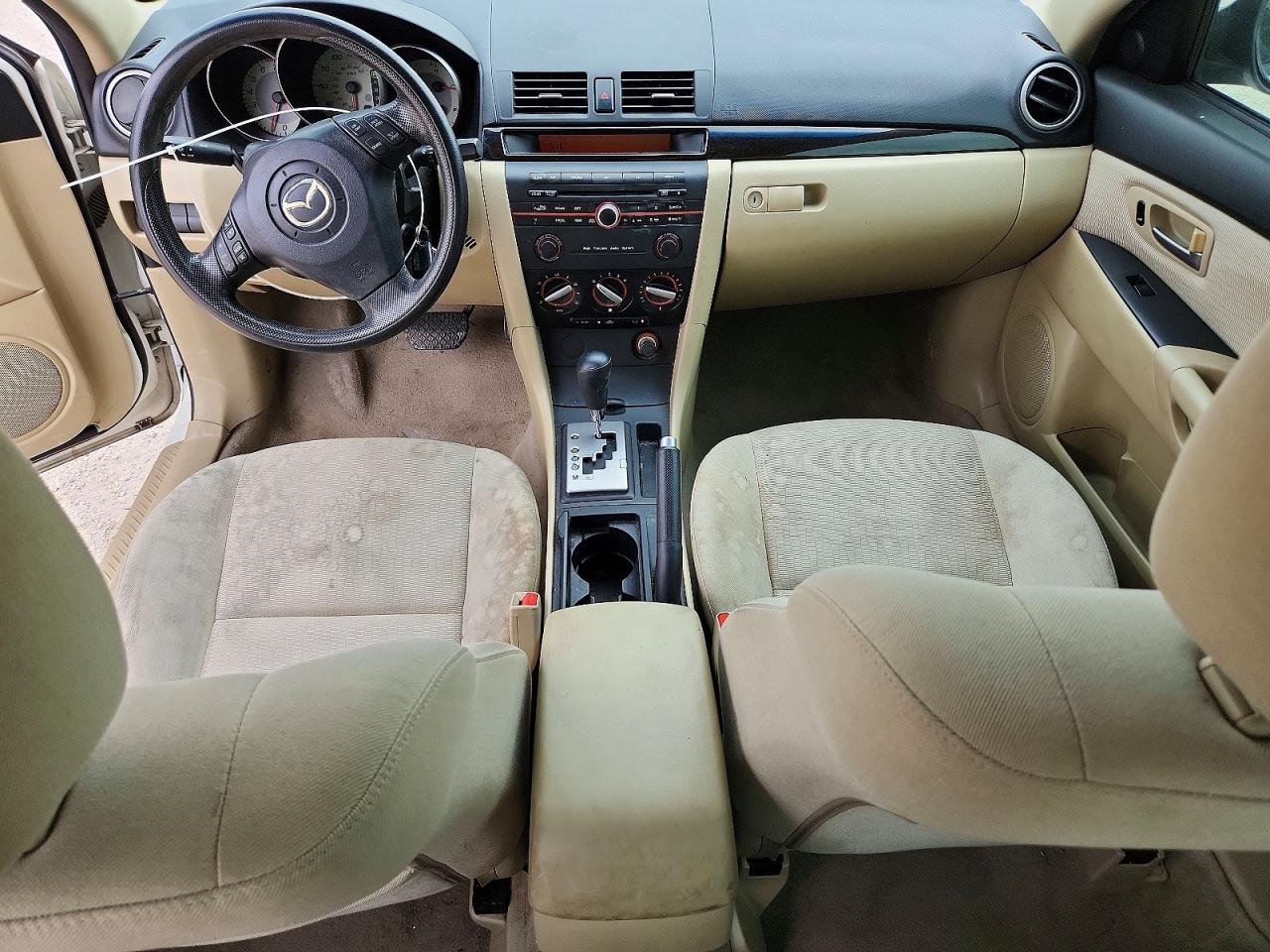 2008 Mazda 3 I White vin: JM1BK32FX81831582