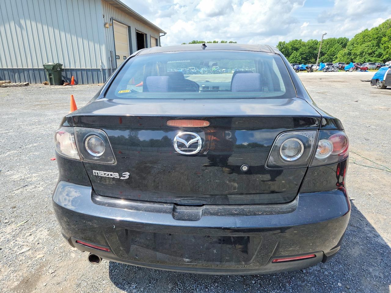 2009 Mazda 3 I Black vin: JM1BK32G091212385