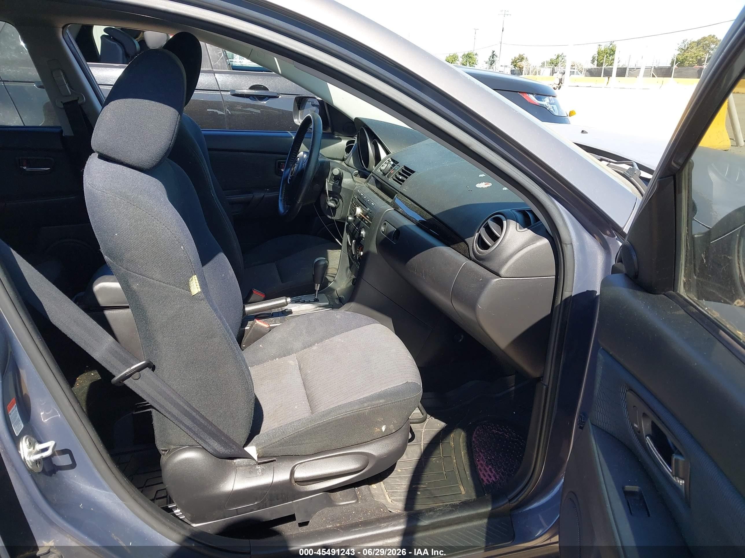 2008 Mazda Mazda3 I Touring Value Серый vin: JM1BK32G181164281