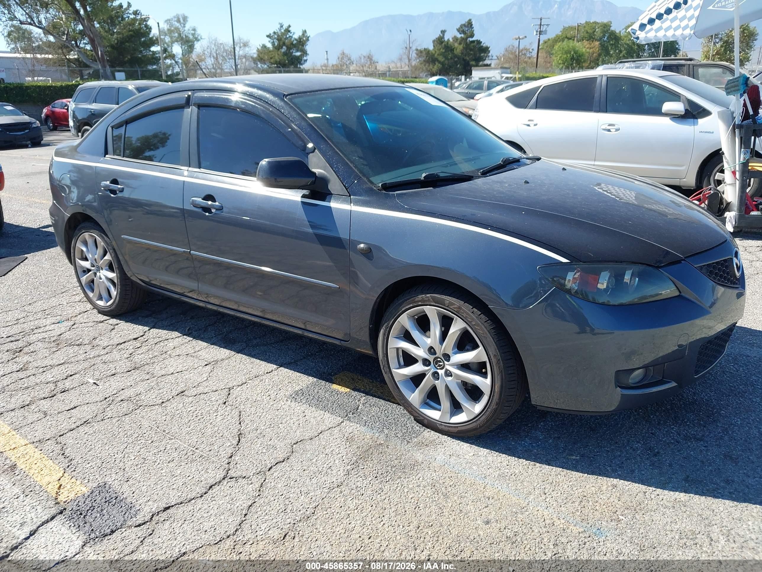 JM1BK32G281126185