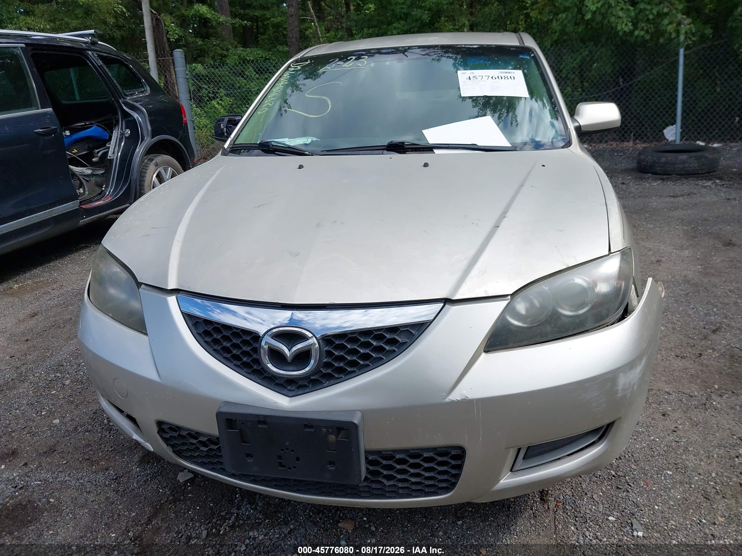 2008 Mazda Mazda3 I Gold vin: JM1BK32G281785867